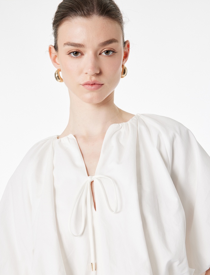  Pamuklu Poplin Kumaş Önden Bağlamalı Kısa Kollu Balon Fit Oversize Crop Bluz