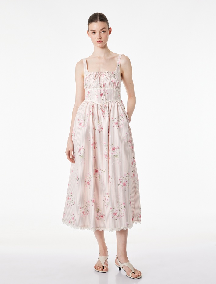  Pamuklu Dantelli Fiyonk Detaylı Kare Yaka Çizgili Çiçekli Uzun Askılı Elbise