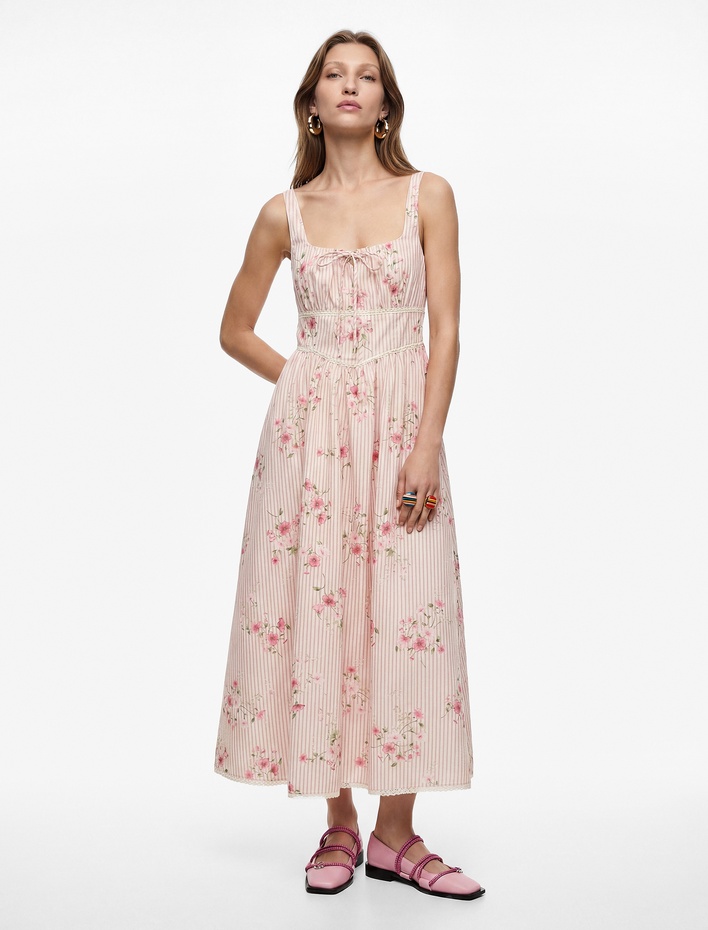  Pamuklu Dantelli Fiyonk Detaylı Kare Yaka Çizgili Çiçekli Uzun Askılı Elbise