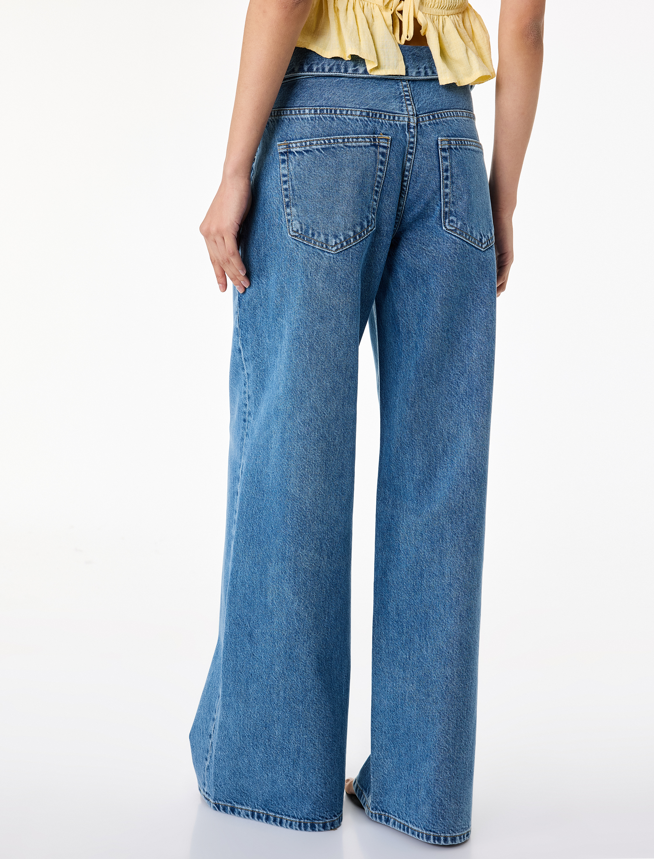   Normal Bel Katlama Detaylı Düğmeli Geniş Paça Denim Pantolon - Wide Leg Jeans