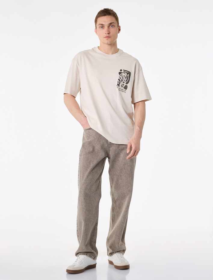  Kısa Kollu Bisiklet Yaka Pamuklu Oversize Arkası Baskılı Tişört