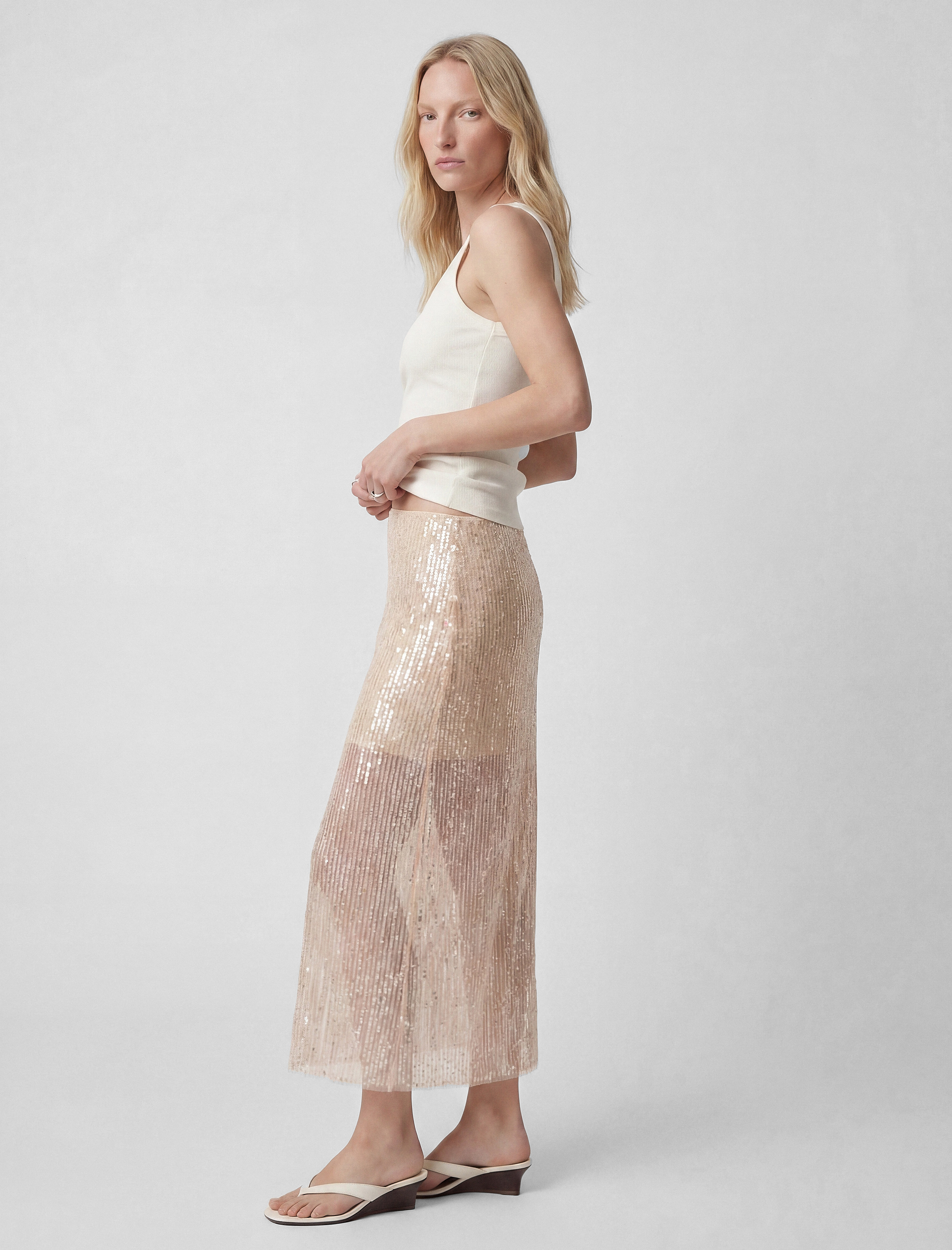   Yarım Astarlı Transparan Pul Payet İşlemeli Midi Etek