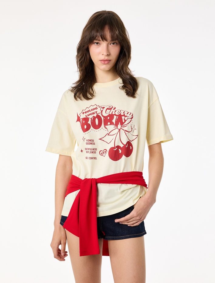  Bisiklet Yaka Kısa Kollu Pamuklu Kiraz Baskılı Tişört