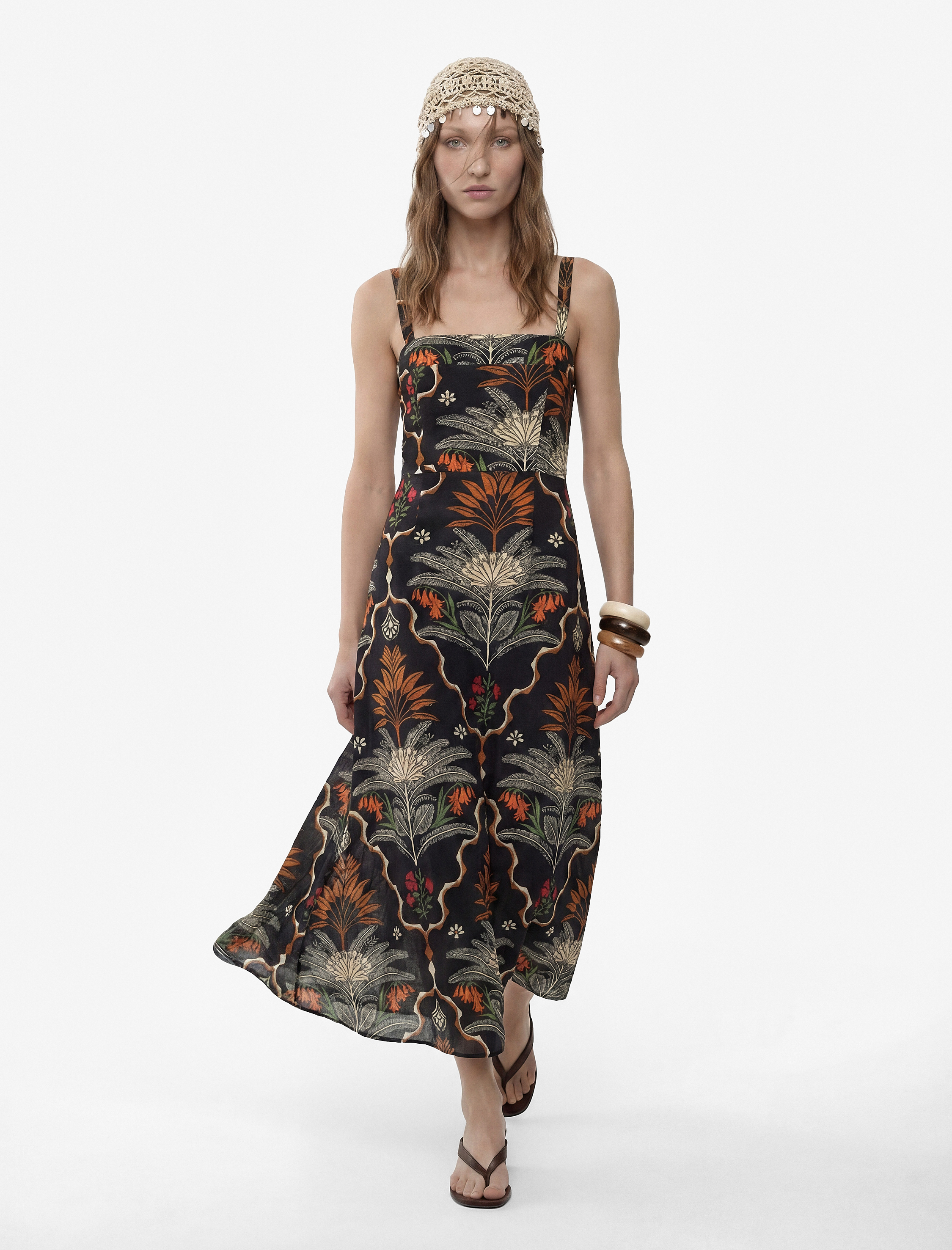   Keten Karışımlı Floral Etnik Desenli İnce Çapraz Askılı Uzun Elbise