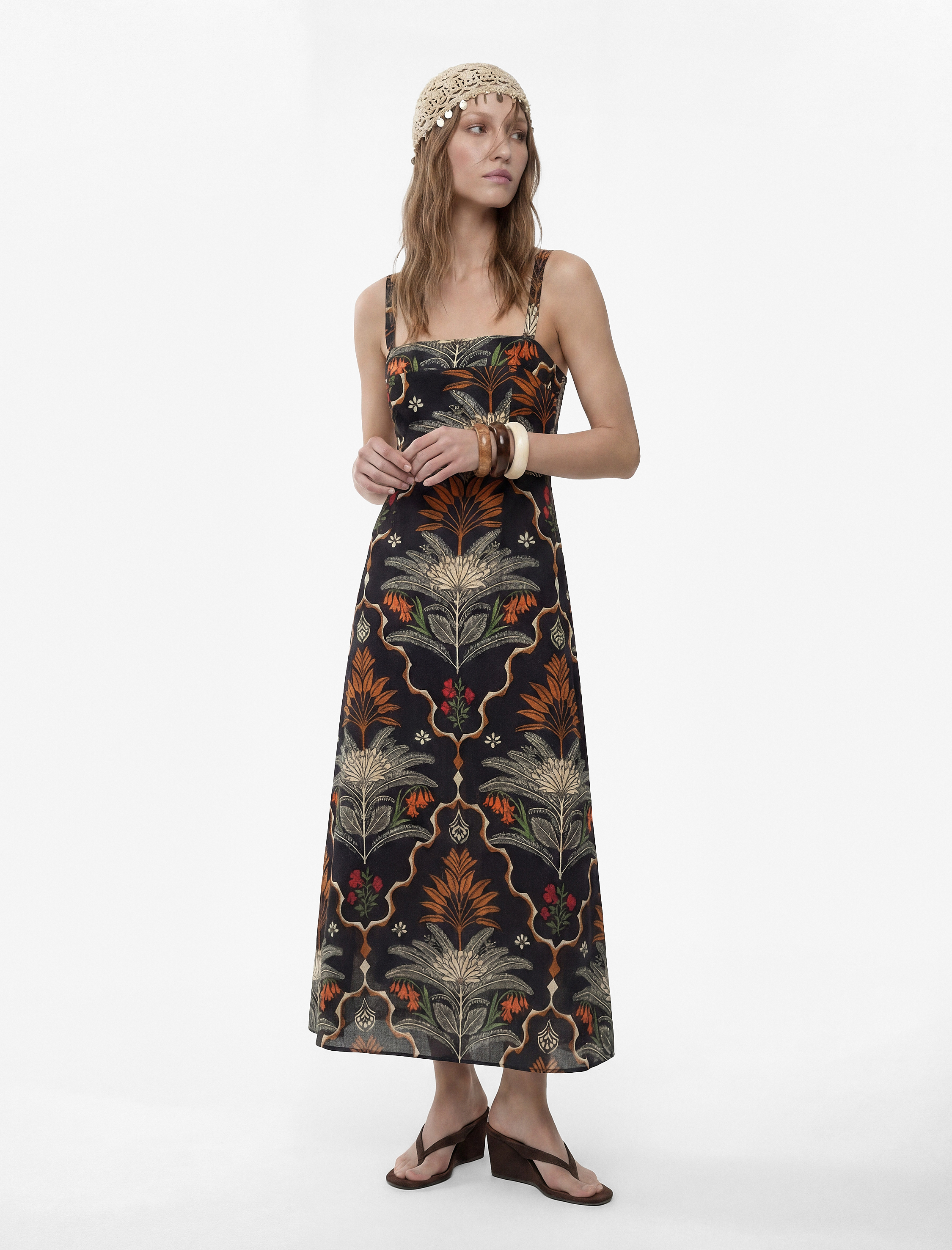   Keten Karışımlı Floral Etnik Desenli İnce Çapraz Askılı Uzun Elbise