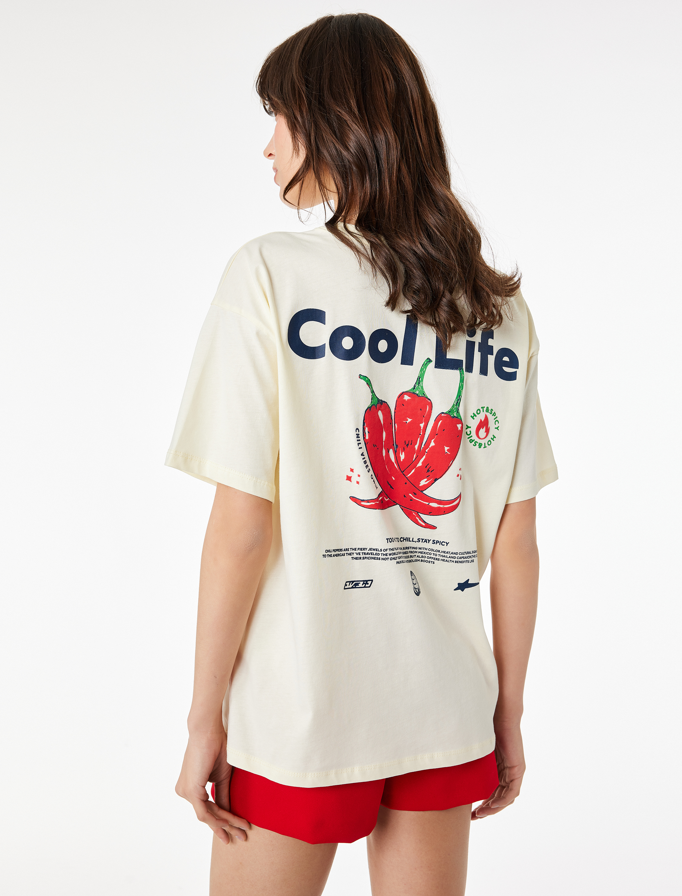   Pamuklu Bisiklet Yaka Kısa Kollu Rahat Kalıp Arkası Baskılı Tişört