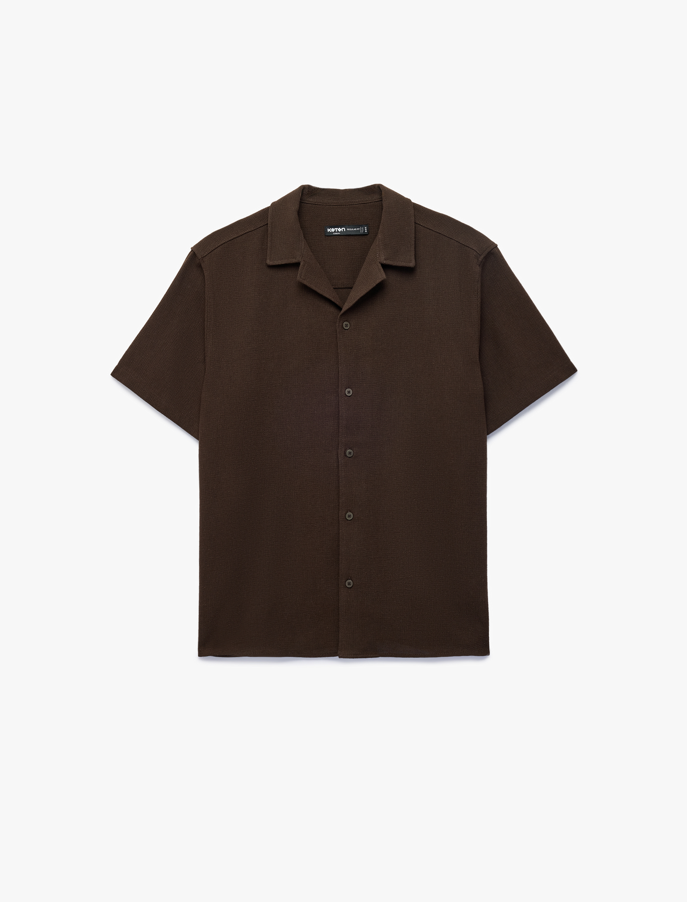   Pamuklu Regular Fit Düğmeli Devrik Yaka Kısa Kollu Gömlek