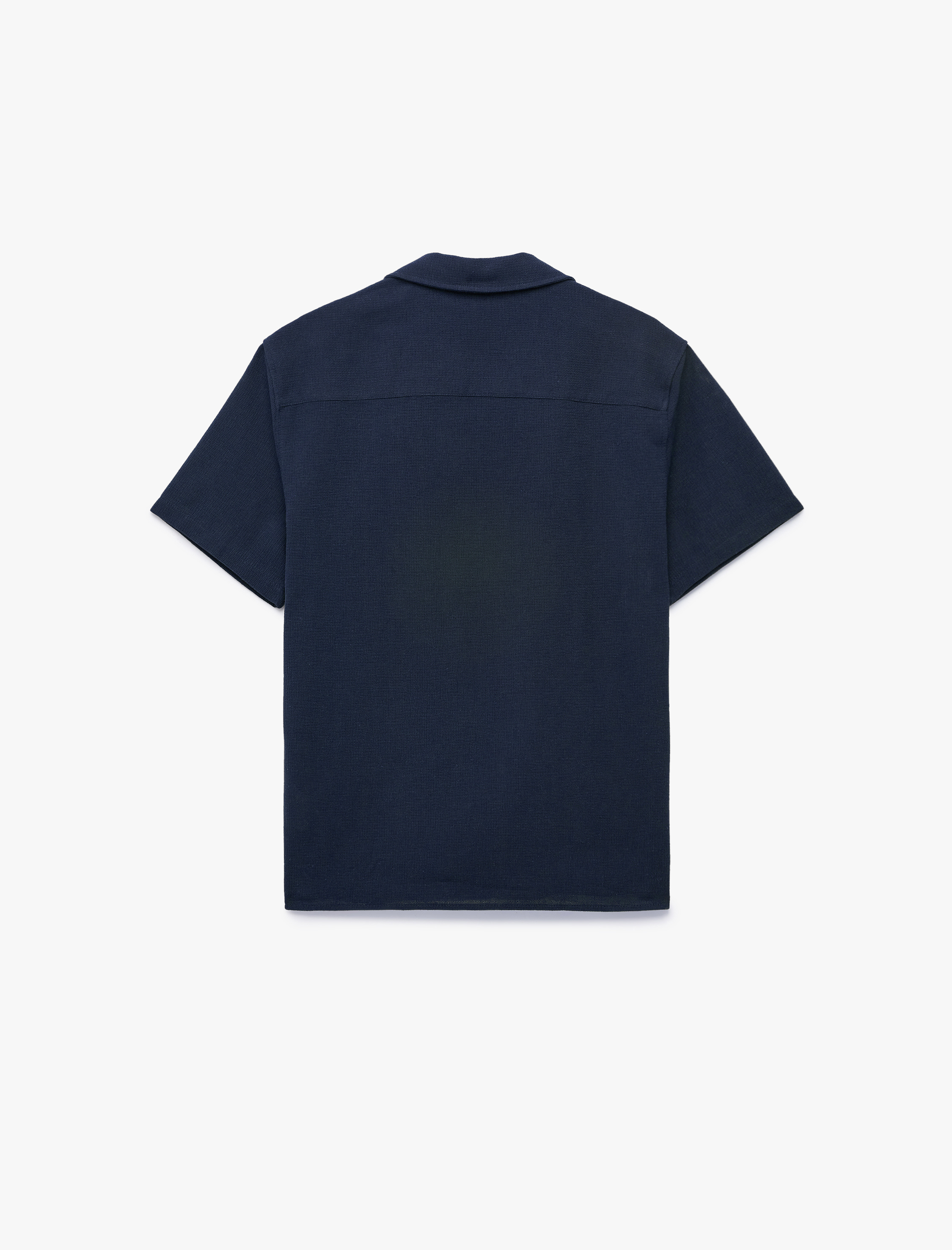   Pamuklu Regular Fit Düğmeli Devrik Yaka Kısa Kollu Gömlek