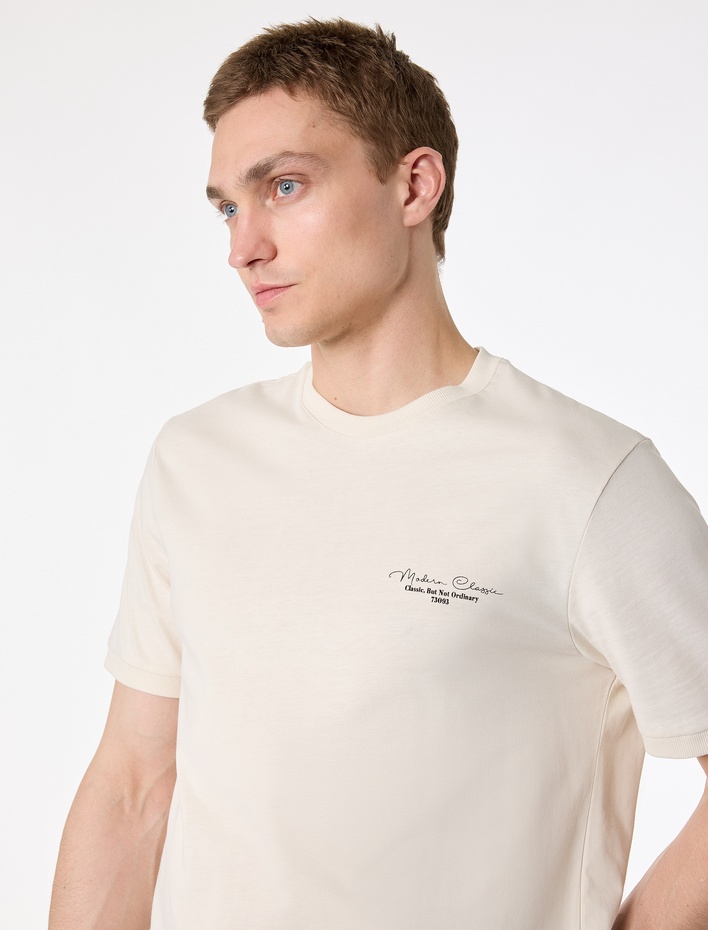  Regular Fit Kısa Kollu Bisiklet Yaka Pamuklu Baskılı Tişört