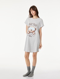 Rahat Kalıp Bisiklet Yaka Ayıcık Baskılı Kısa Kollu Gecelik