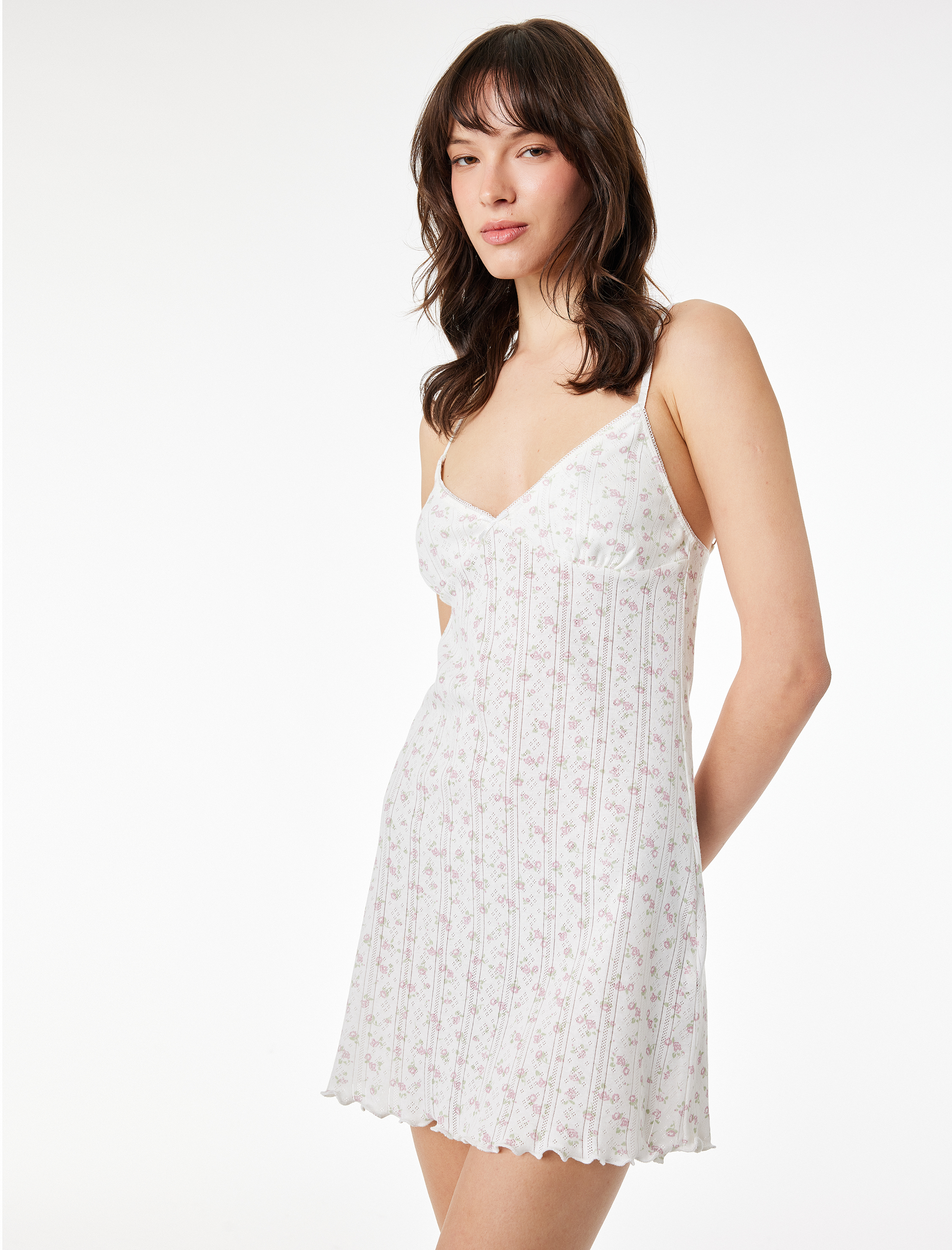   Pamuklu Çiçek Desenli İnce Askılı Mini Gecelik