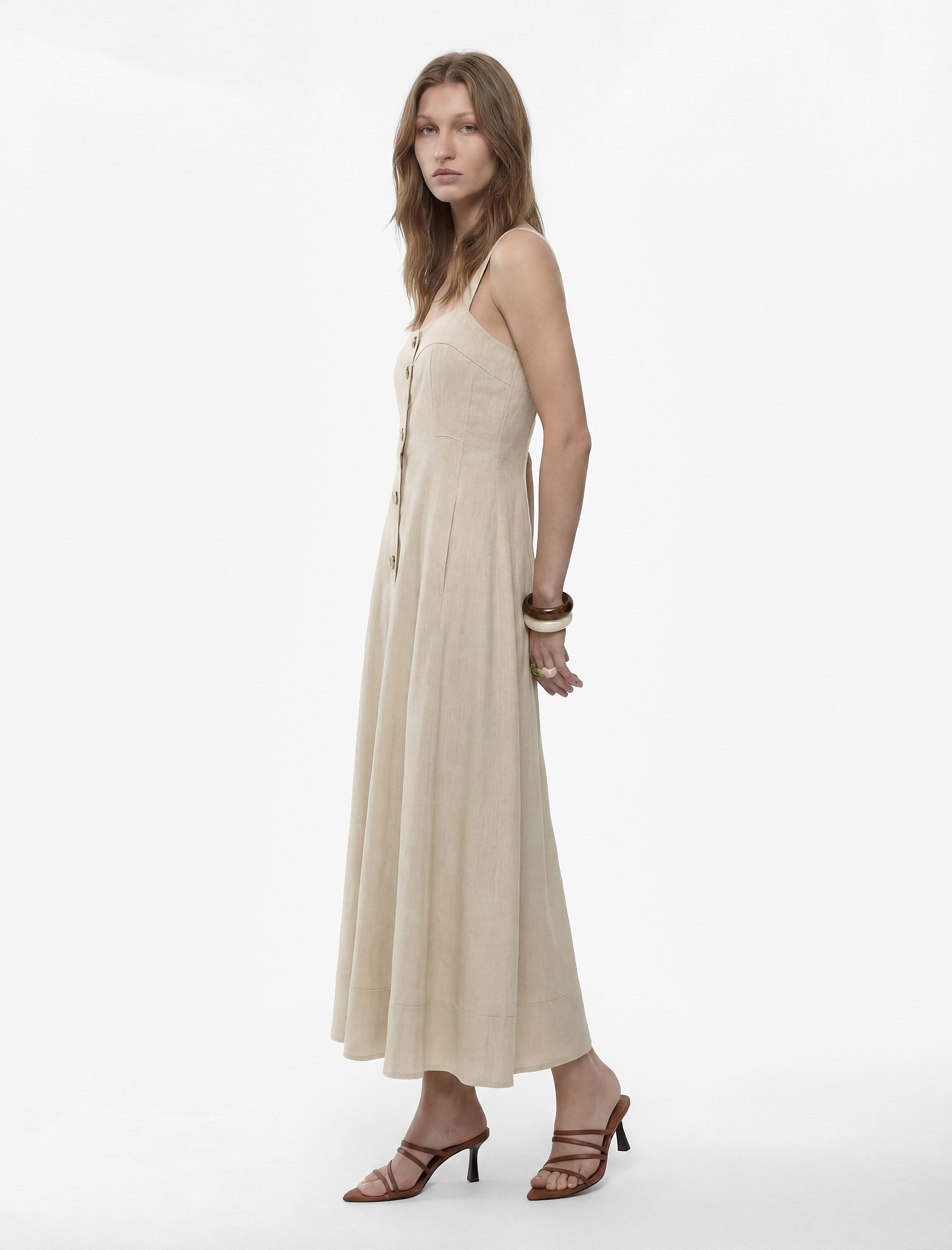   Keten Viskon Karışımlı Kare Yaka Midi Boy Düğmeli Askılı Kloş Elbise