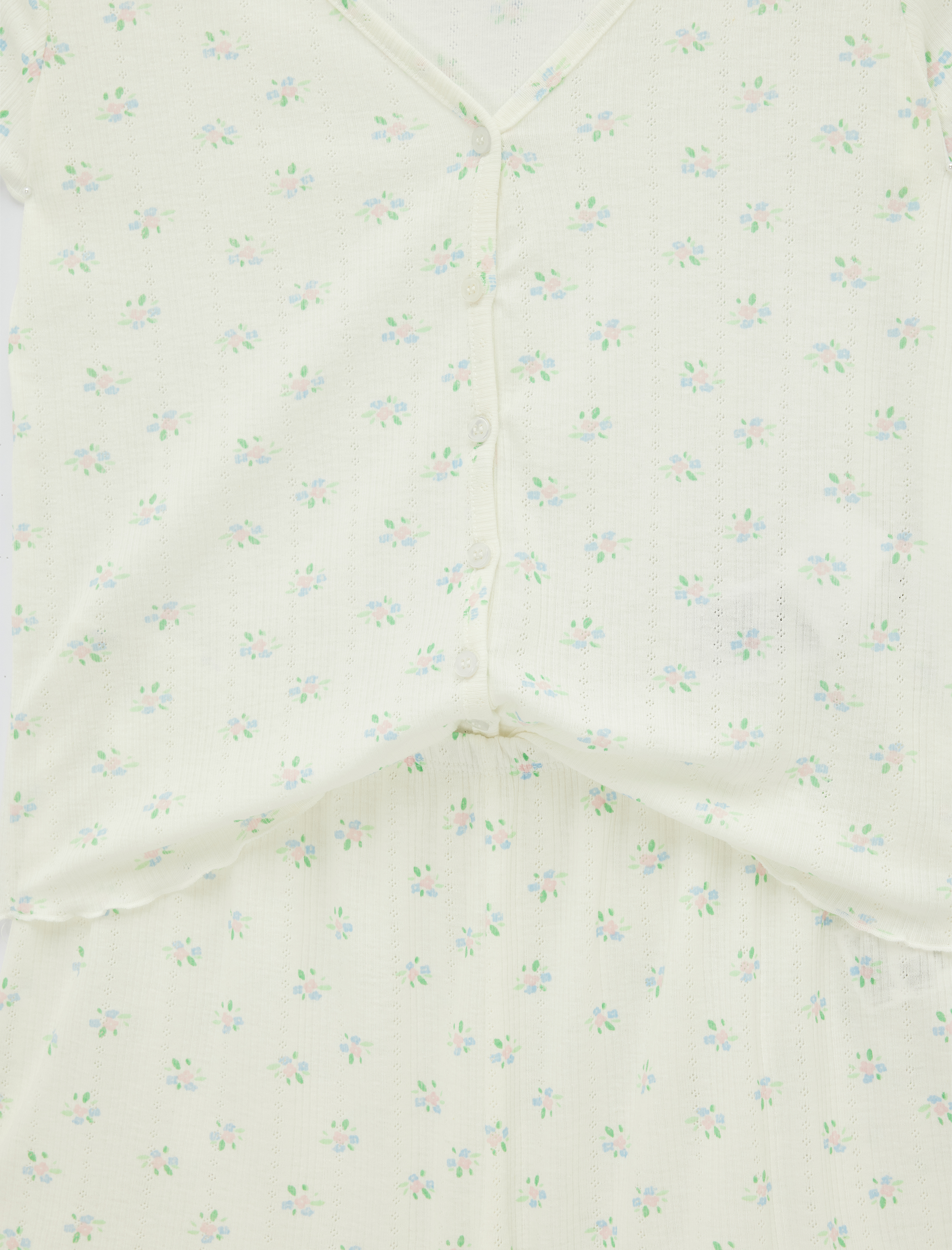   Düğmeli V Yaka Kısa Kollu Desenli Şortlu Pijama Takımı