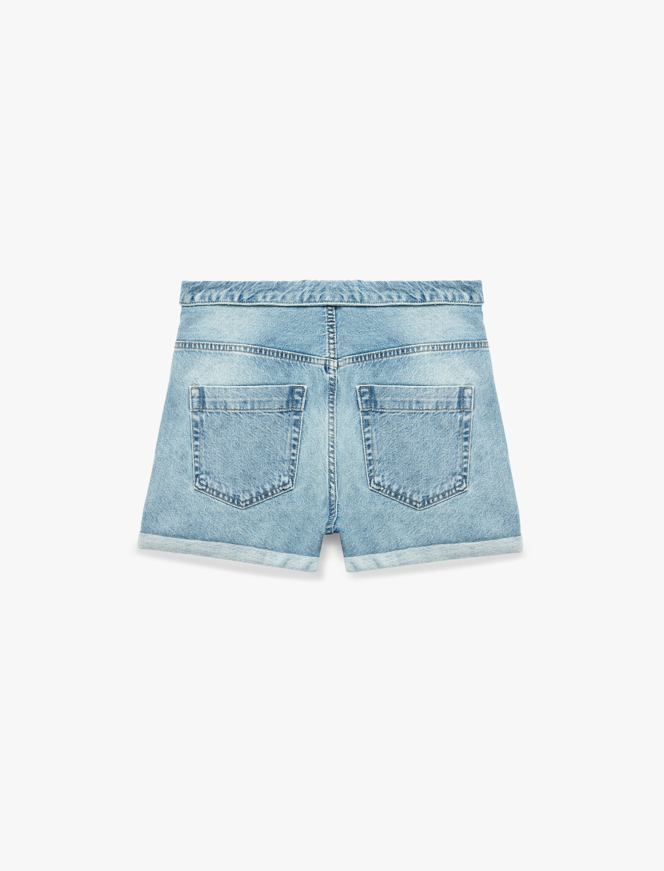   Pamuklu Rahat Kalıp Düğme Detaylı Beli Katlamalı Mini Denim Şort