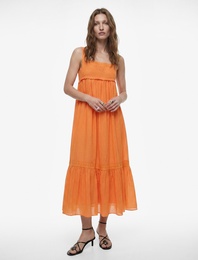 Brode Detaylı Askılı Kare Yaka Maxi Elbise