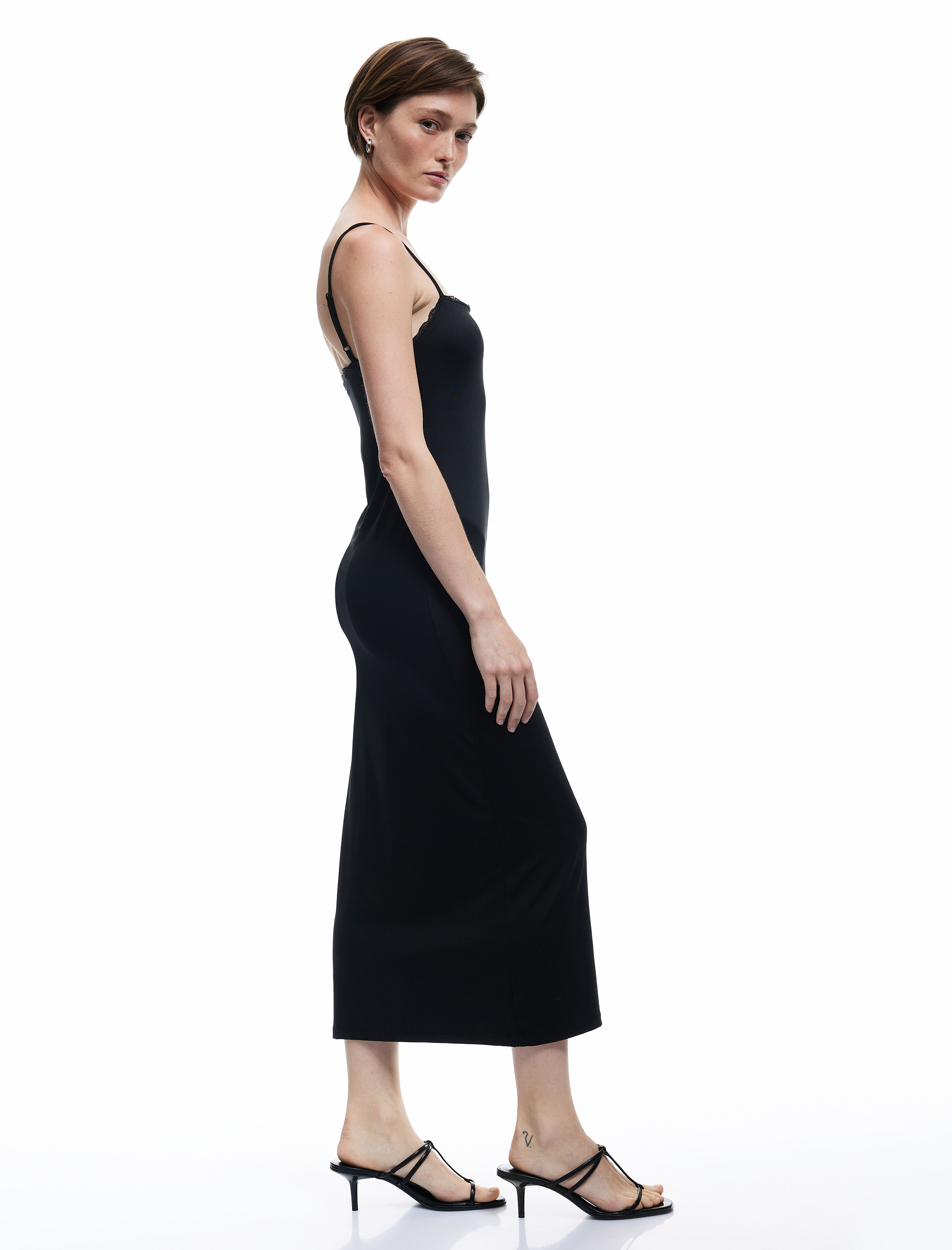   Slim Fit Dantel Detaylı Uzun İnce Askılı Penye Elbise