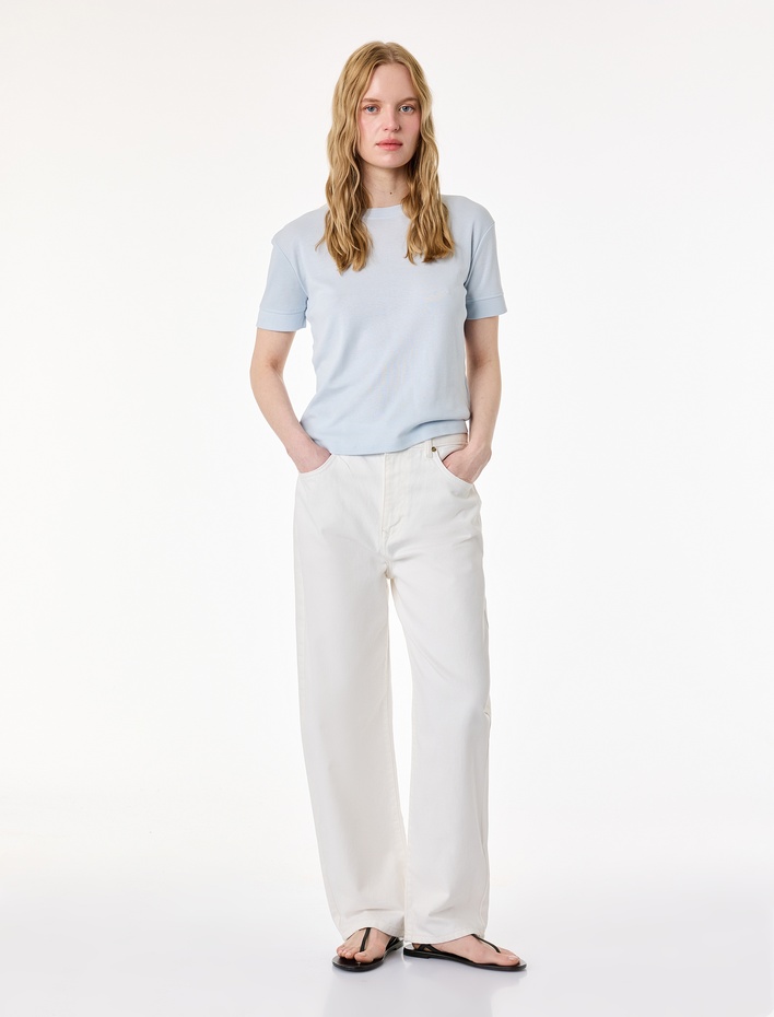  Slim Fit Kısa Kollu Bisiklet Yaka Basic Tişört