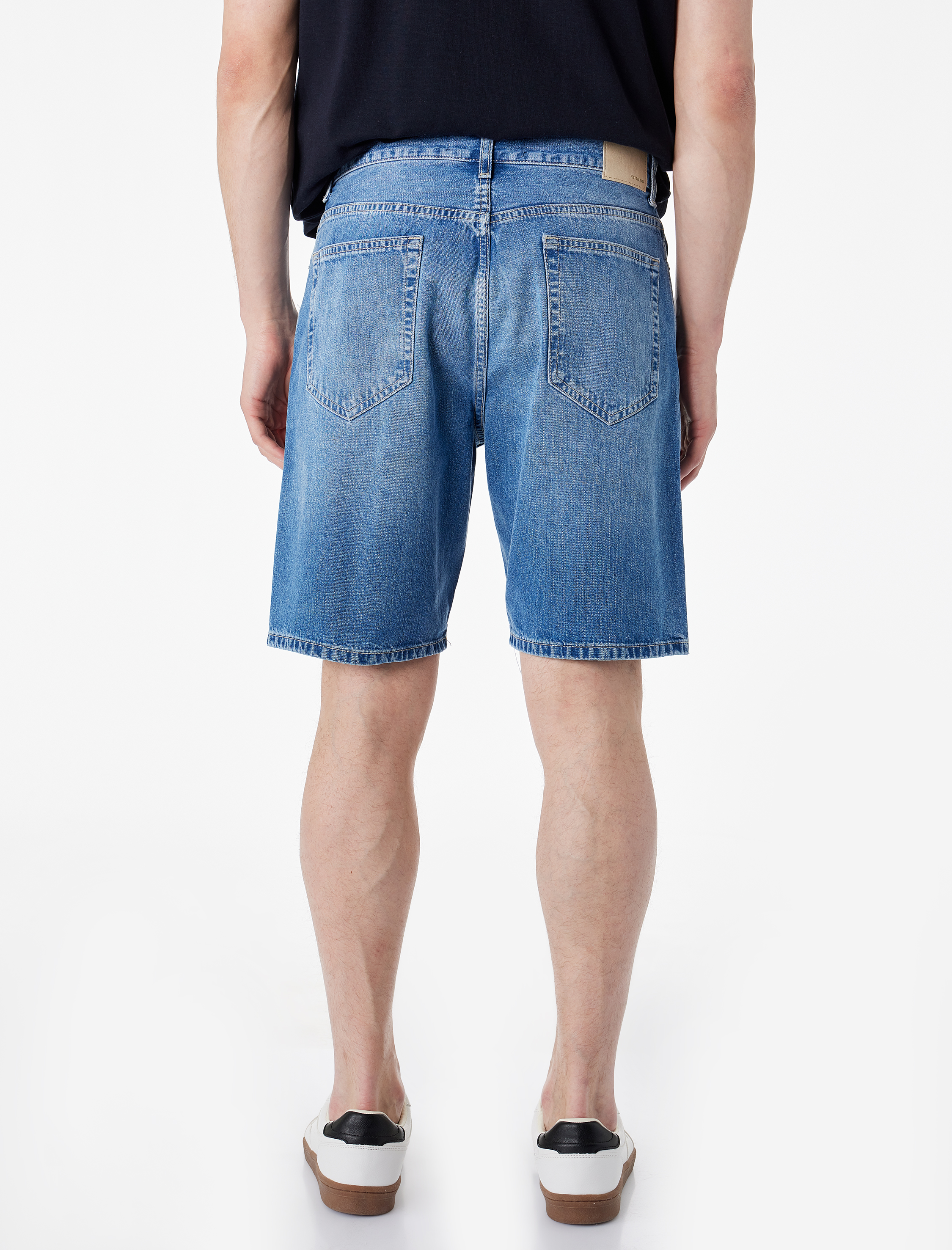   Pamuklu Cepli Bermuda Straight Fit Jean Şort