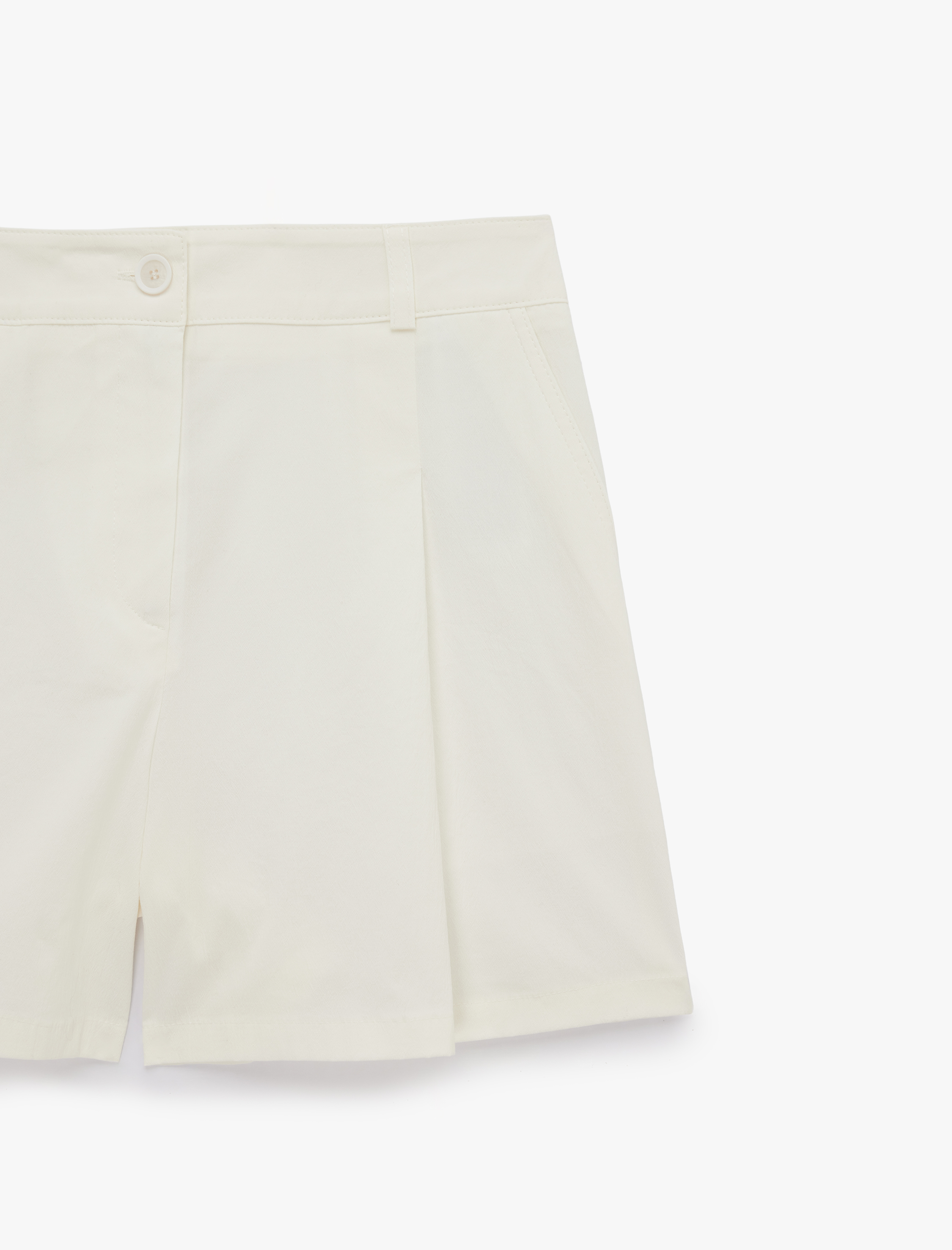   Normal Bel Cep Detaylı Pamuklu Mini Şort