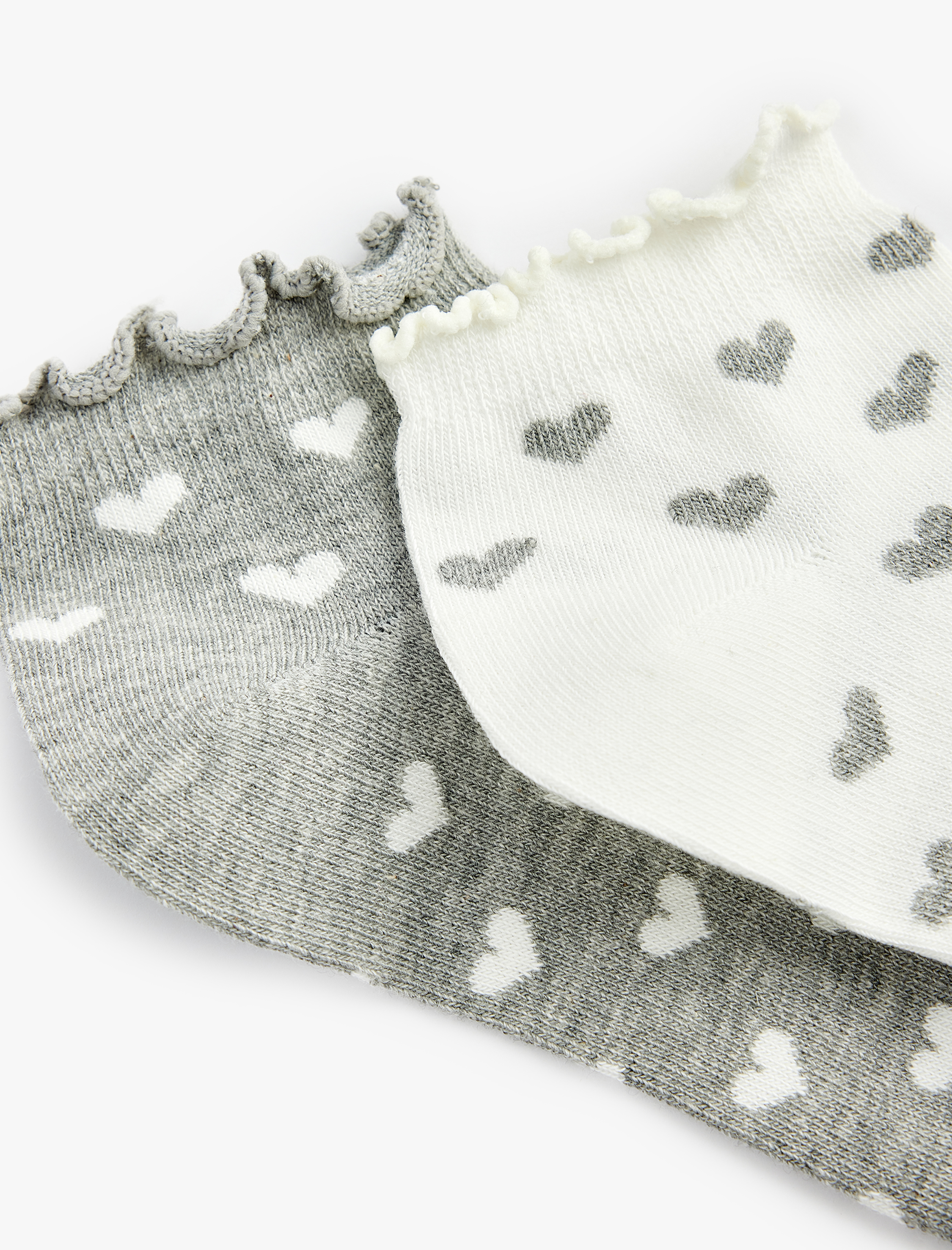  Kadın 2'li Kalpli Soket Çorap Seti