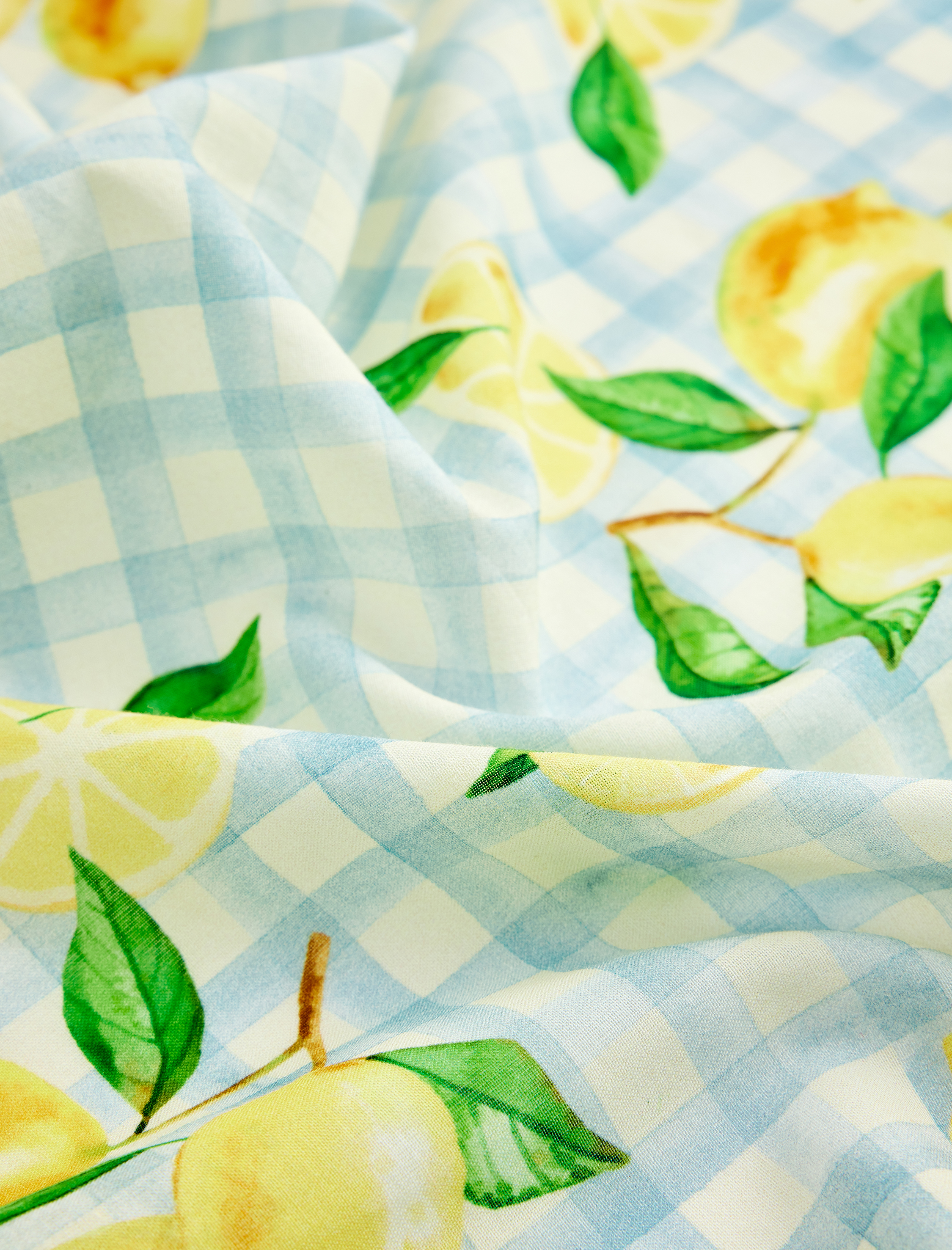  Kadın Kiraz Desenli Saten Kare Fular