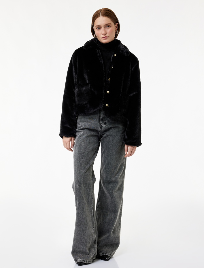  Uzun Kollu Cepli Düğmeli Suni Kürk Kısa Ceket