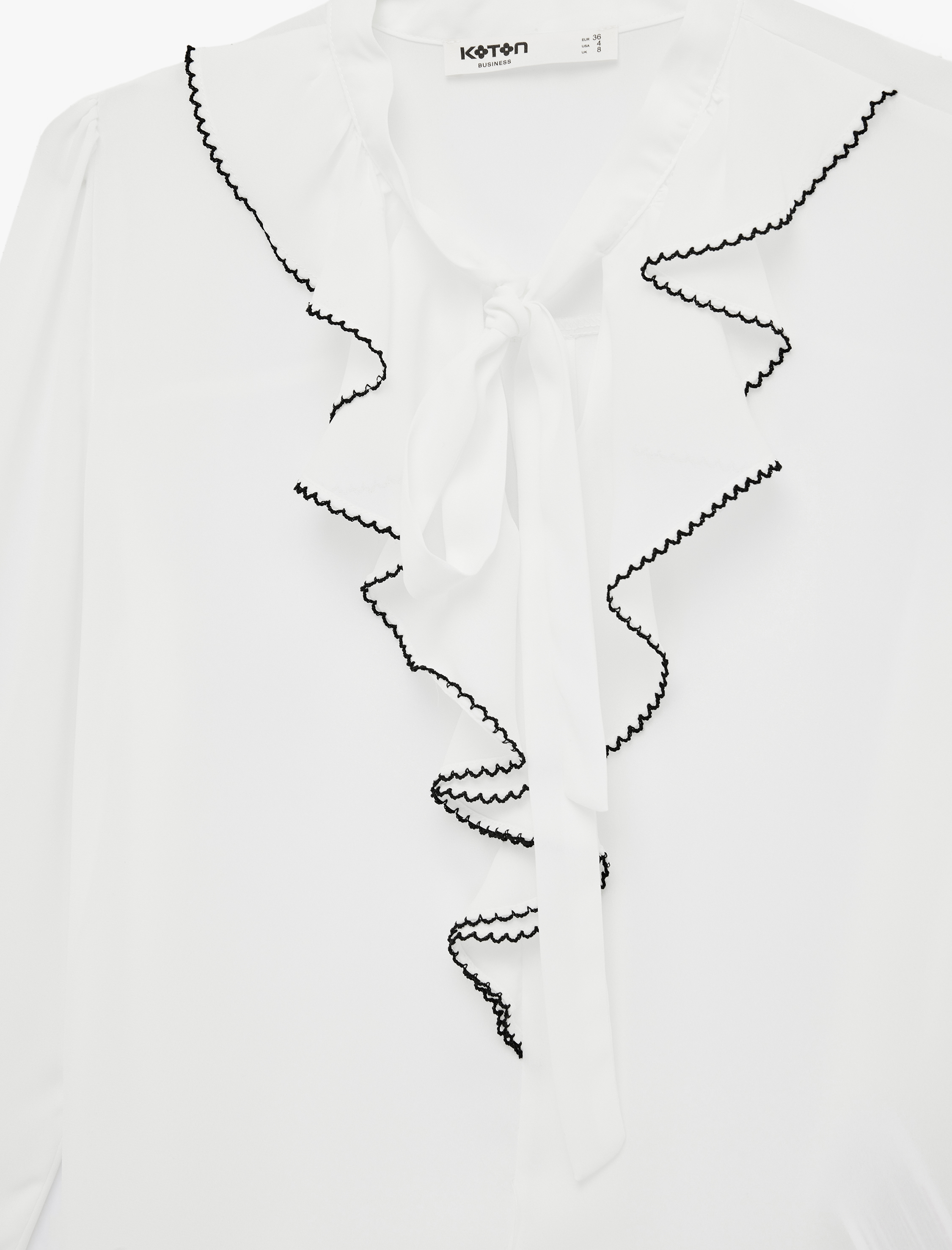   Uzun Kollu Fırfırlı Yaka Bağlama Detaylı Bluz