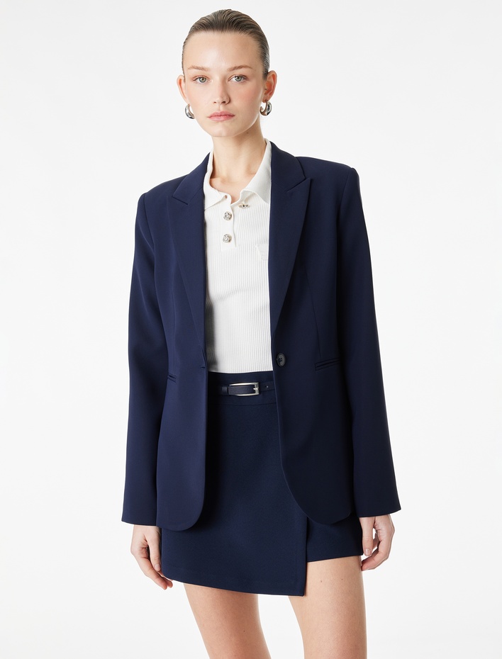  Düğmeli Cepli Geniş Yaka Krep Blazer Ceket