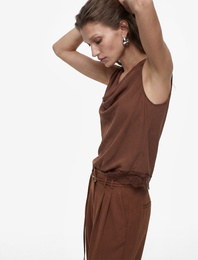 Kolsuz Degaje Yaka Dantel Detaylı Saten Bluz