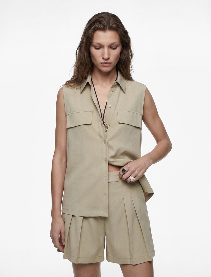  Viskon Kupro Kumaş Regular Fit Aplike Detaylı Kolsuz Gömlek