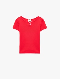 Kaşkorse Pamuklu Kısa Kollu Bisiklet Yaka Fiyonklu Tişört