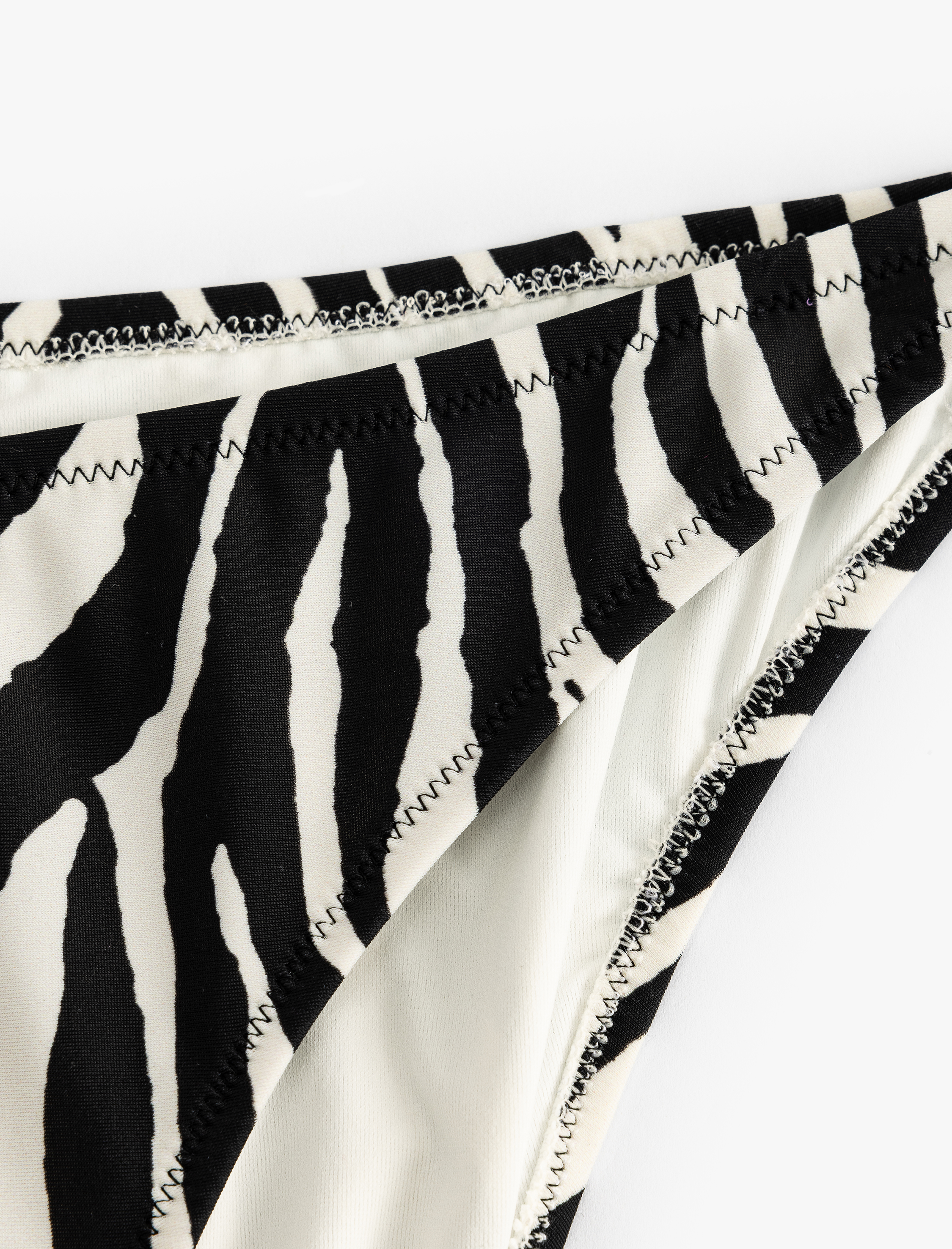   Zebra Desenli Bikini Altı