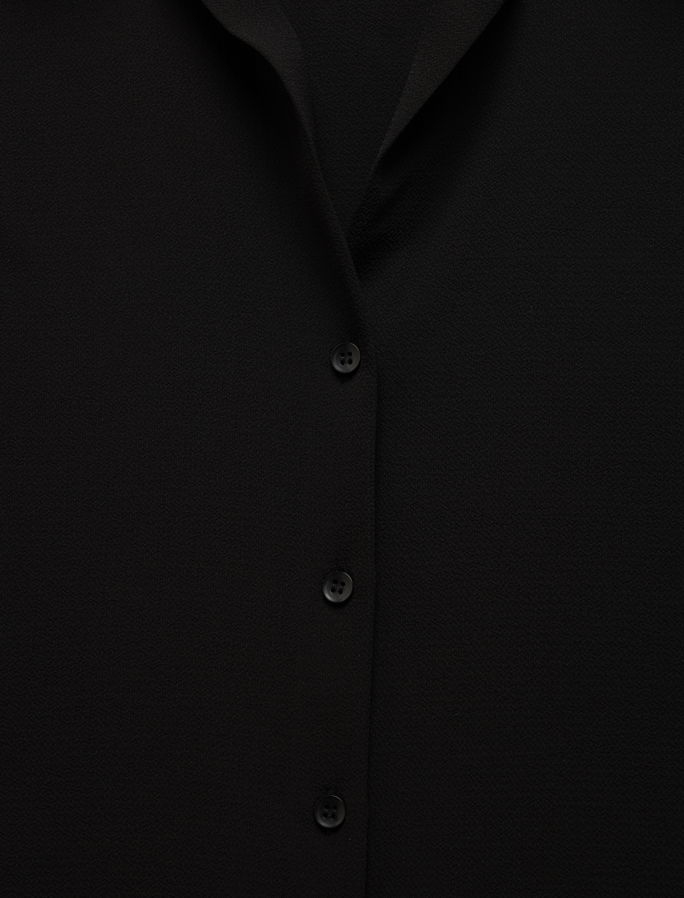   Klasik Yaka Düğmeli Uzun Kollu Krep Gömlek