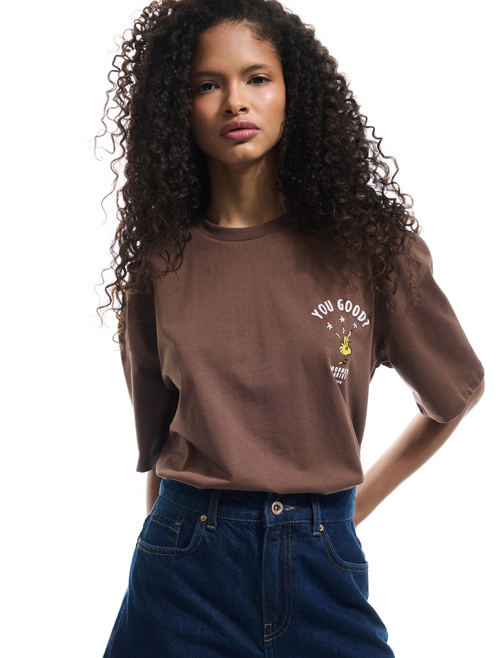  Snoopy Lisanslı Bisiklet Yaka Kısa Kollu Arkası Baskılı Oversize Tişört