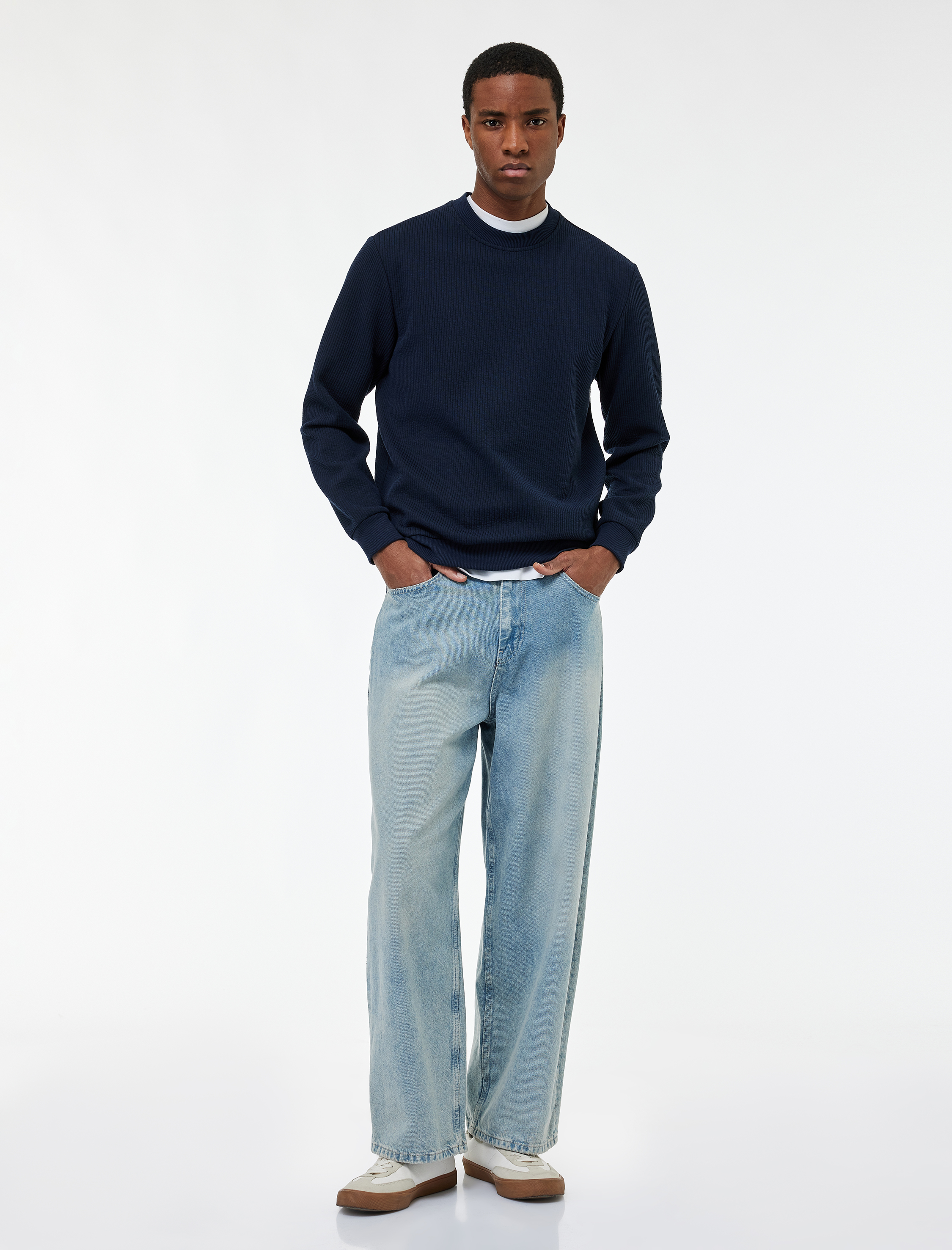   Dokulu Uzun Kollu Basic Bisiklet Yaka Sweatshirt