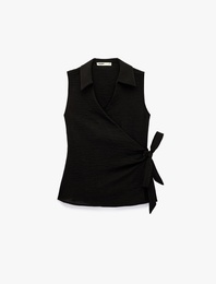 Kolsuz Bağlama Detaylı Kruvaze Yaka Bluz