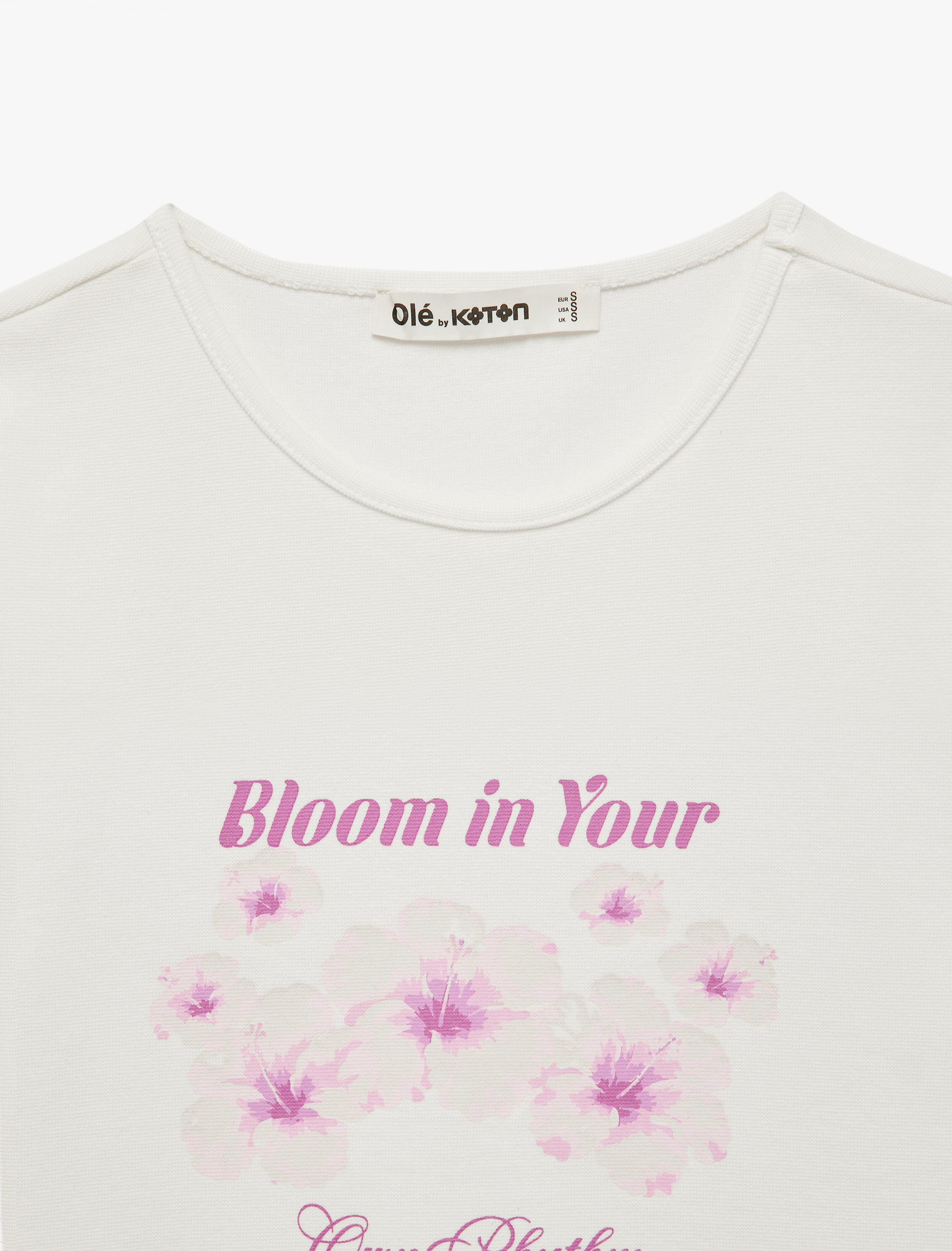   Slim Fit Pamuklu Kısa Kollu Bisiklet Yaka Çiçek Baskılı Tişört