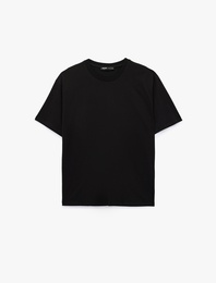 Pamuklu Bisiklet Yaka Kısa Kollu Basic Oversize Tişört