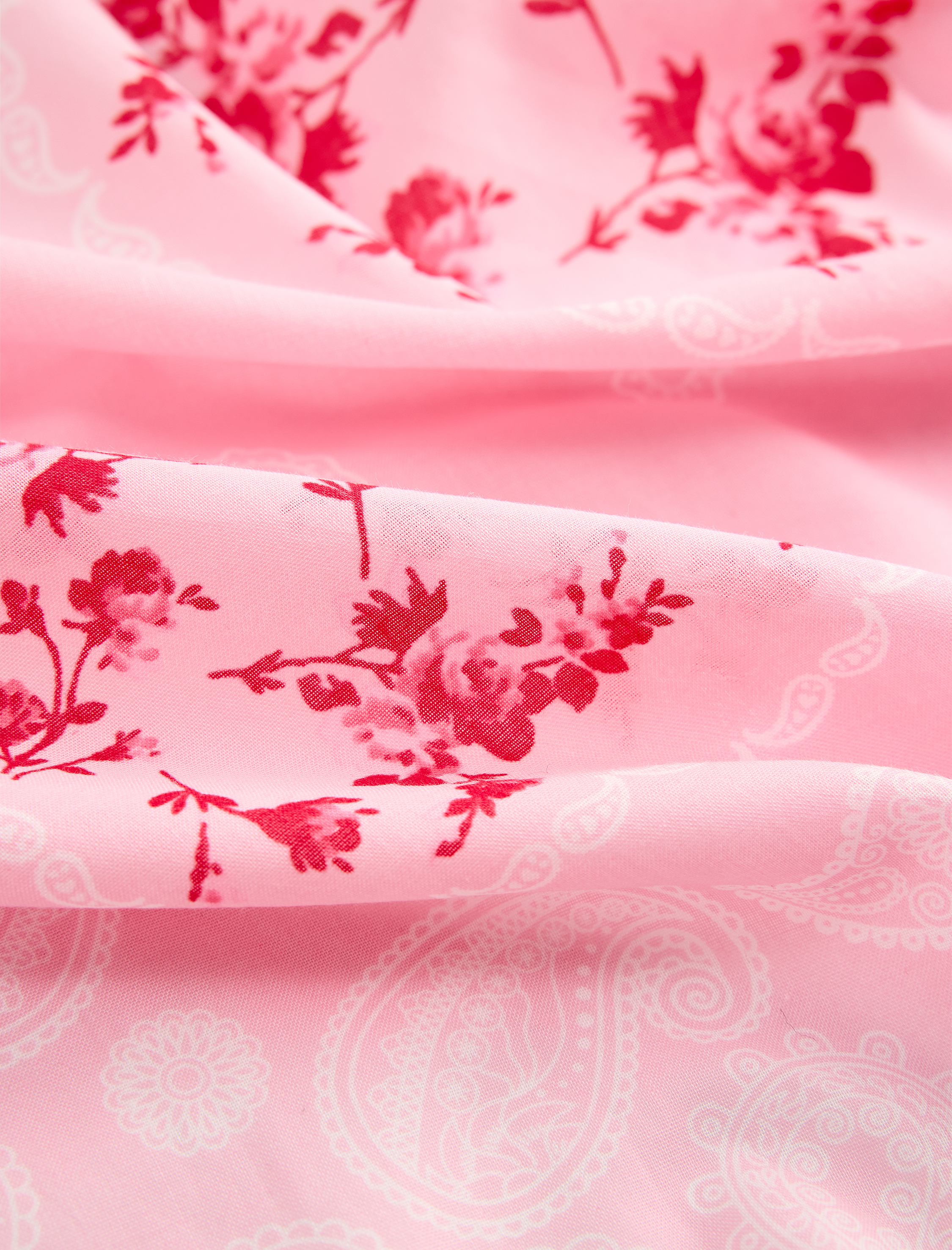  Kadın Çiçek Desenli Kare Fular