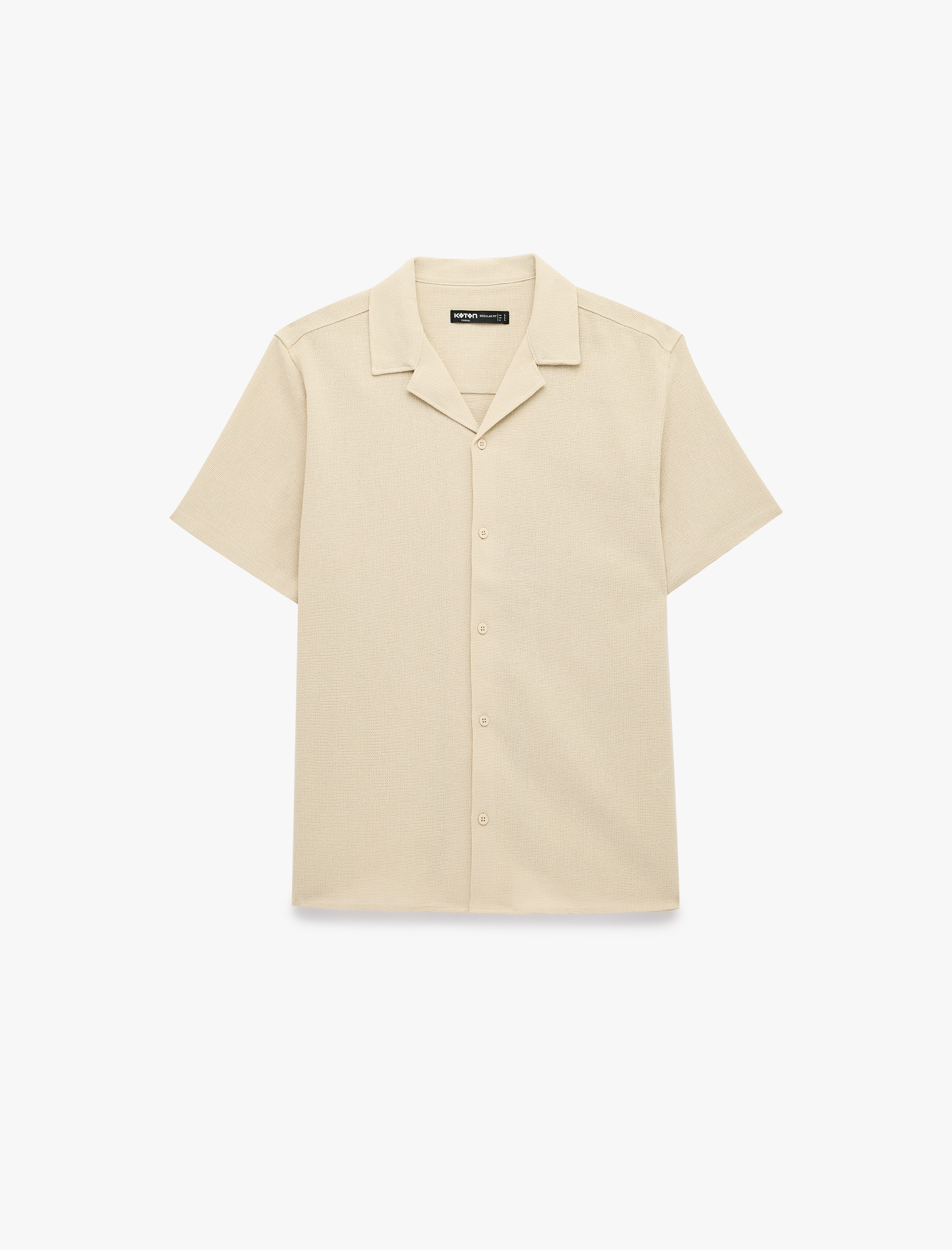   Pamuklu Regular Fit Düğmeli Devrik Yaka Kısa Kollu Gömlek