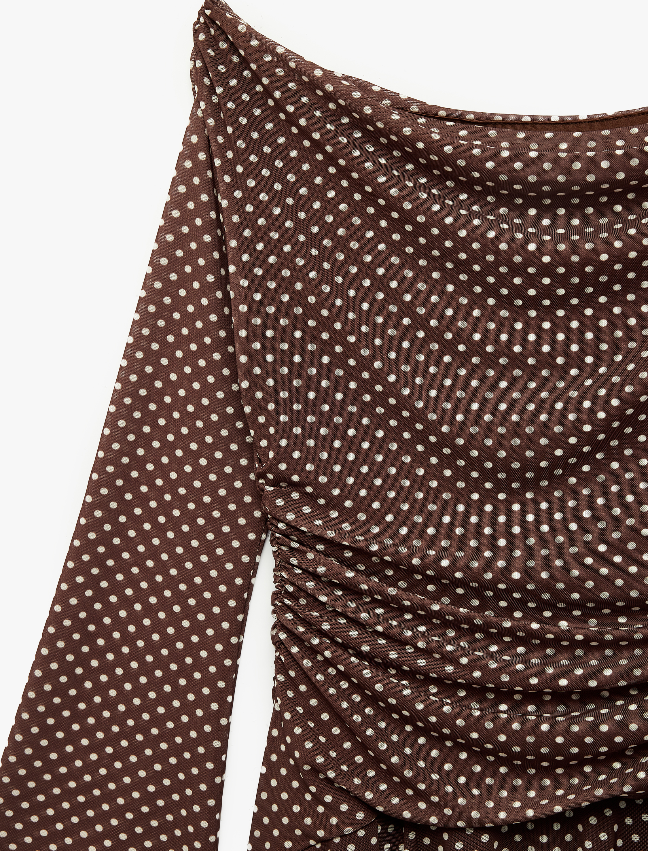   Slim Fit Uzun Kollu Drapeli Madonna Yaka Asimetrik Puantiyeli Mini Tül Elbise