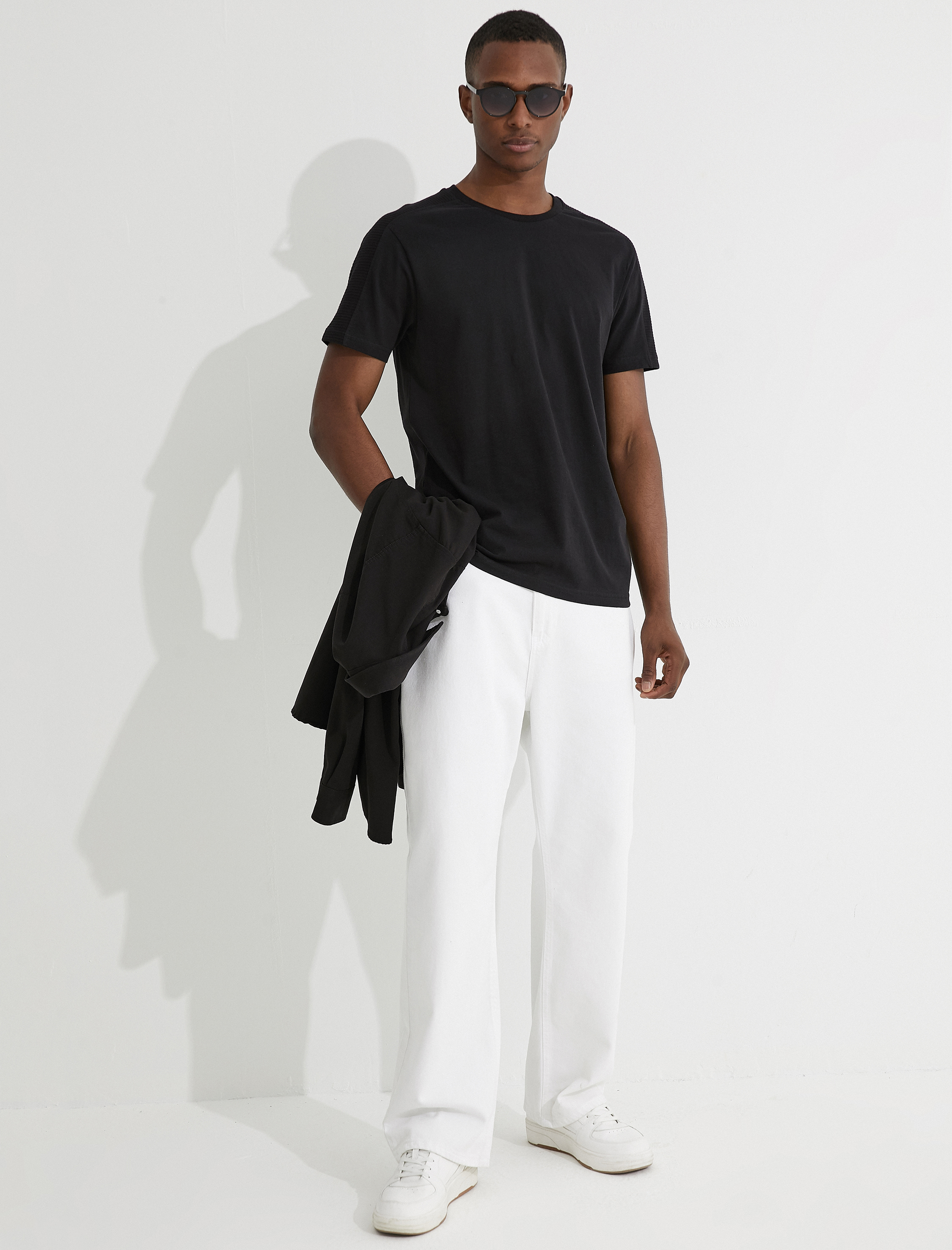   Slim Fit Basic Tişört