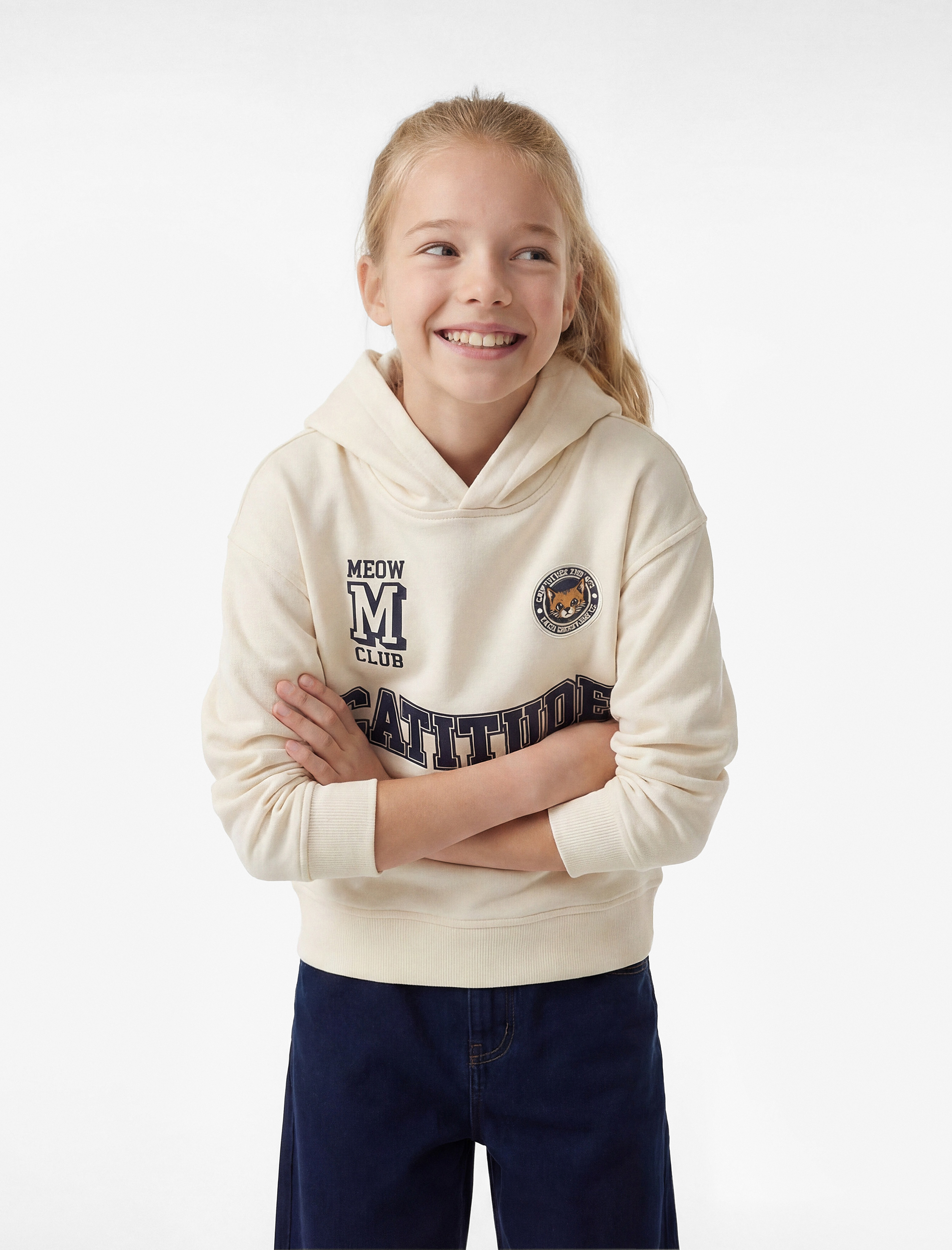 Kız Çocuk Pamuklu Nakış Detaylı Uzun Kollu Kapşonlu Sweatshirt