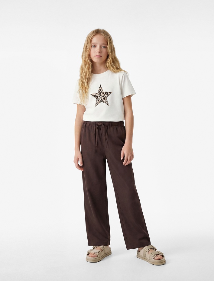 Kız Çocuk Pamuklu Bisiklet Yaka Leopar Baskılı Yıldız Detaylı Kısa Kollu Tişört