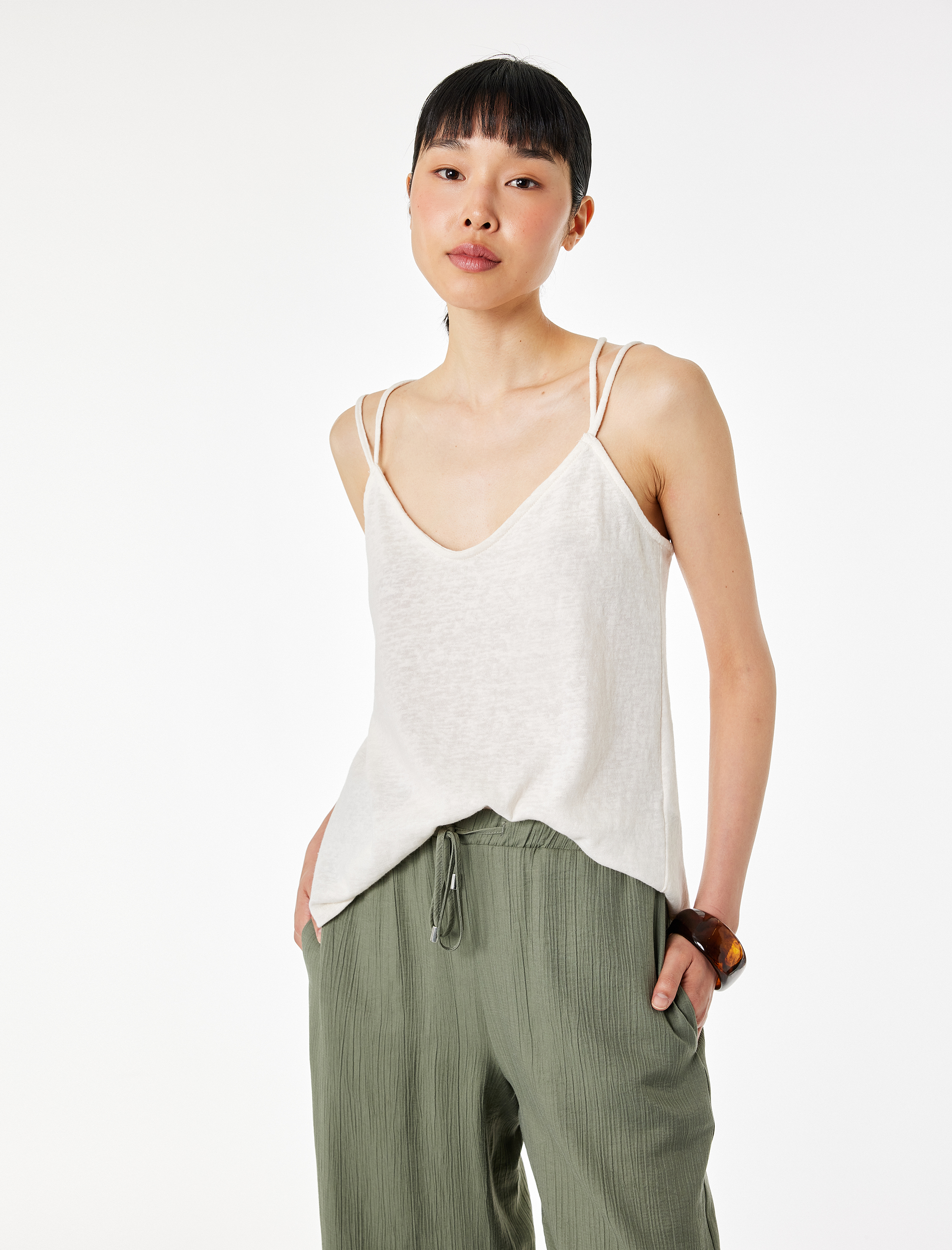   Sırt Detaylı Çapraz İp Askılı Bluz