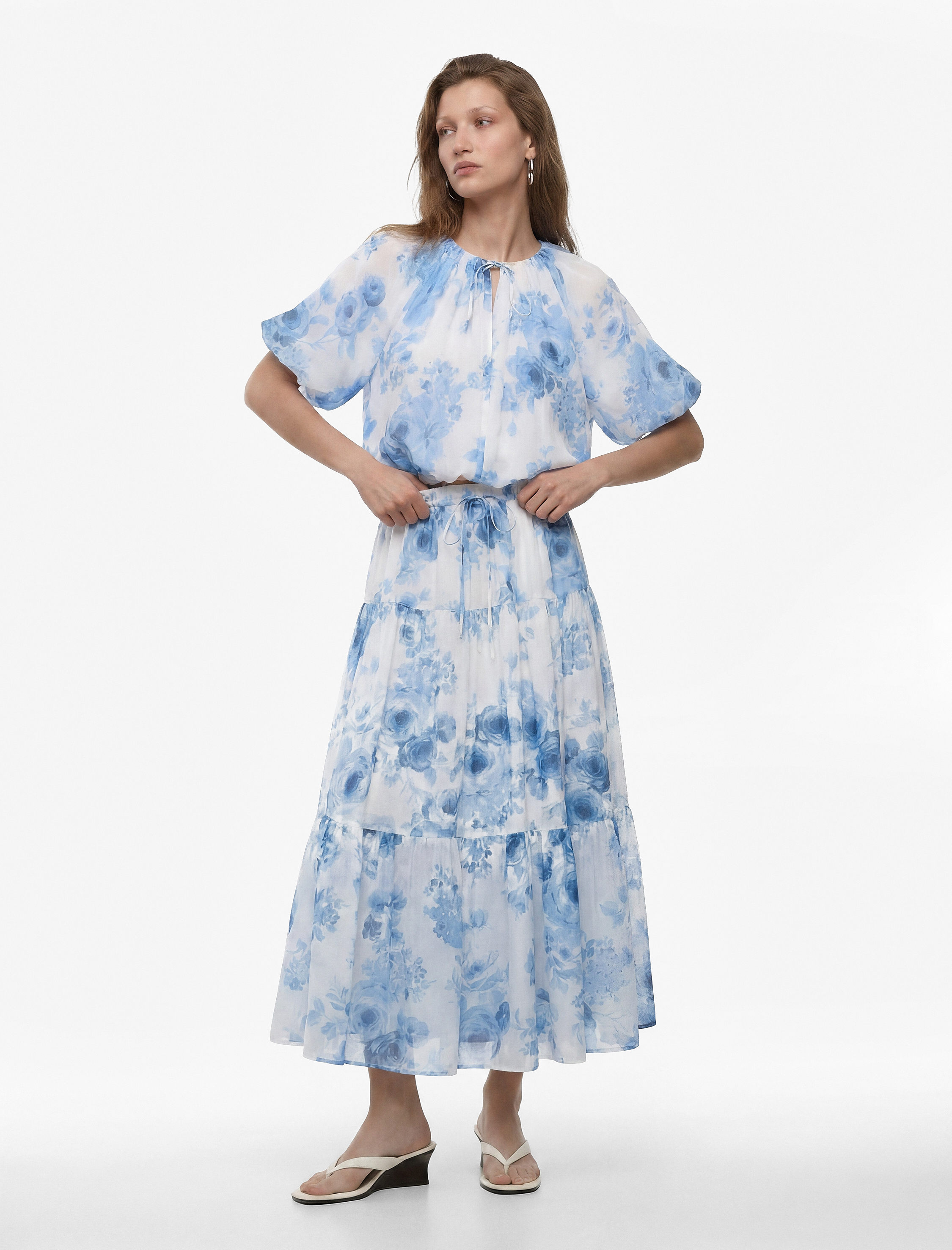   Bağcık Detaylı Katmanlı Çiçek Desenli Şifon Etek