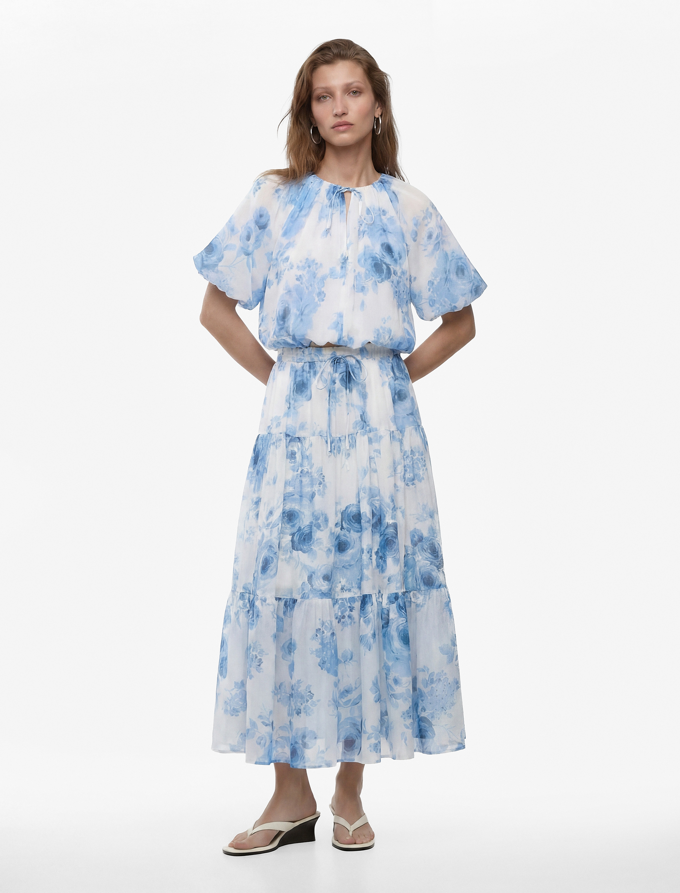   Bağcık Detaylı Katmanlı Çiçek Desenli Şifon Etek