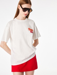 Pamuklu Kısa Kollu Bisiklet Yaka Arkası Kiraz Baskılı Tişört