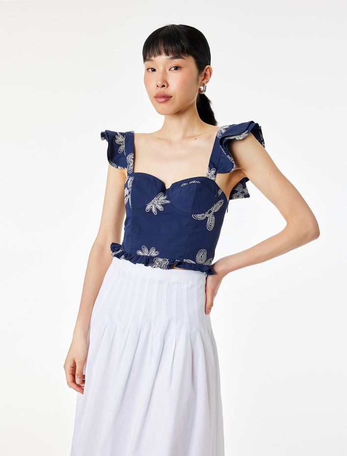  Pamuklu Nakış Detaylı Kolsuz Kalp Yaka Poplin Crop Bluz