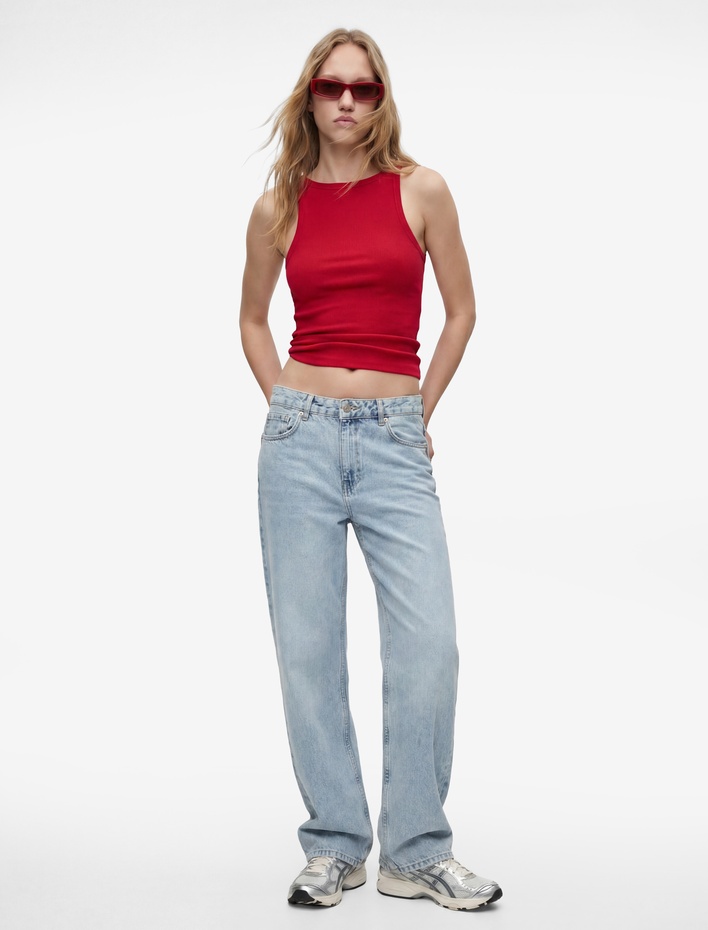  Slim Fit Pamuklu Kolsuz Kayık Yaka Bluz